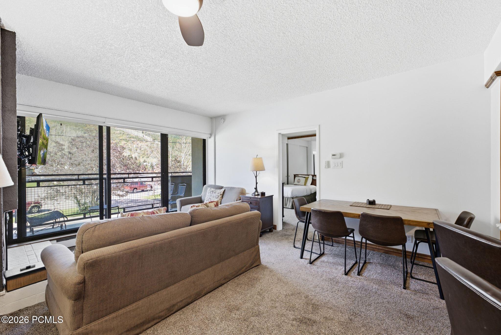 1482 Empire Avenue 307