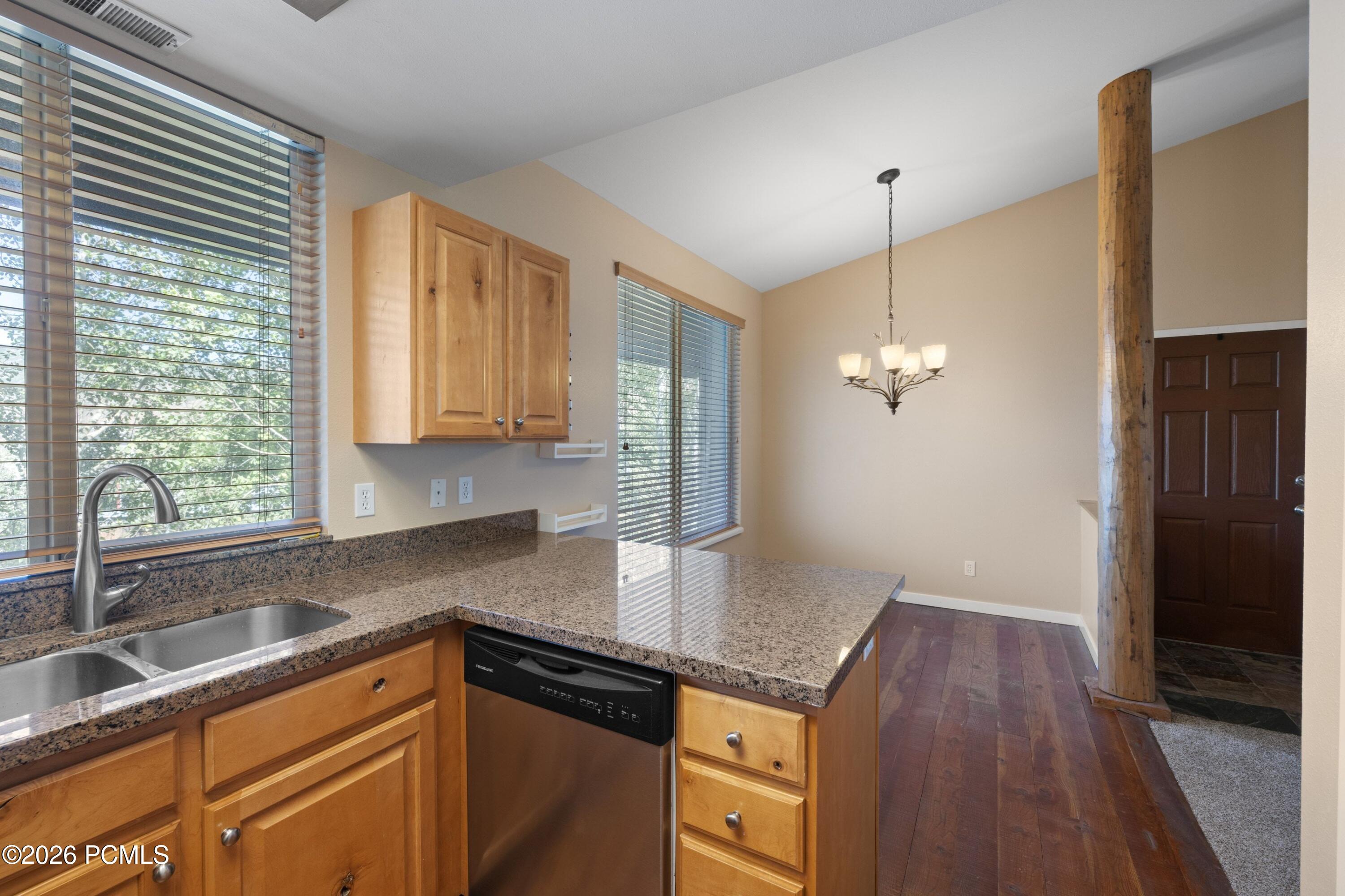 1600 W Pinebrook Boulevard Bldg E/Apt E7