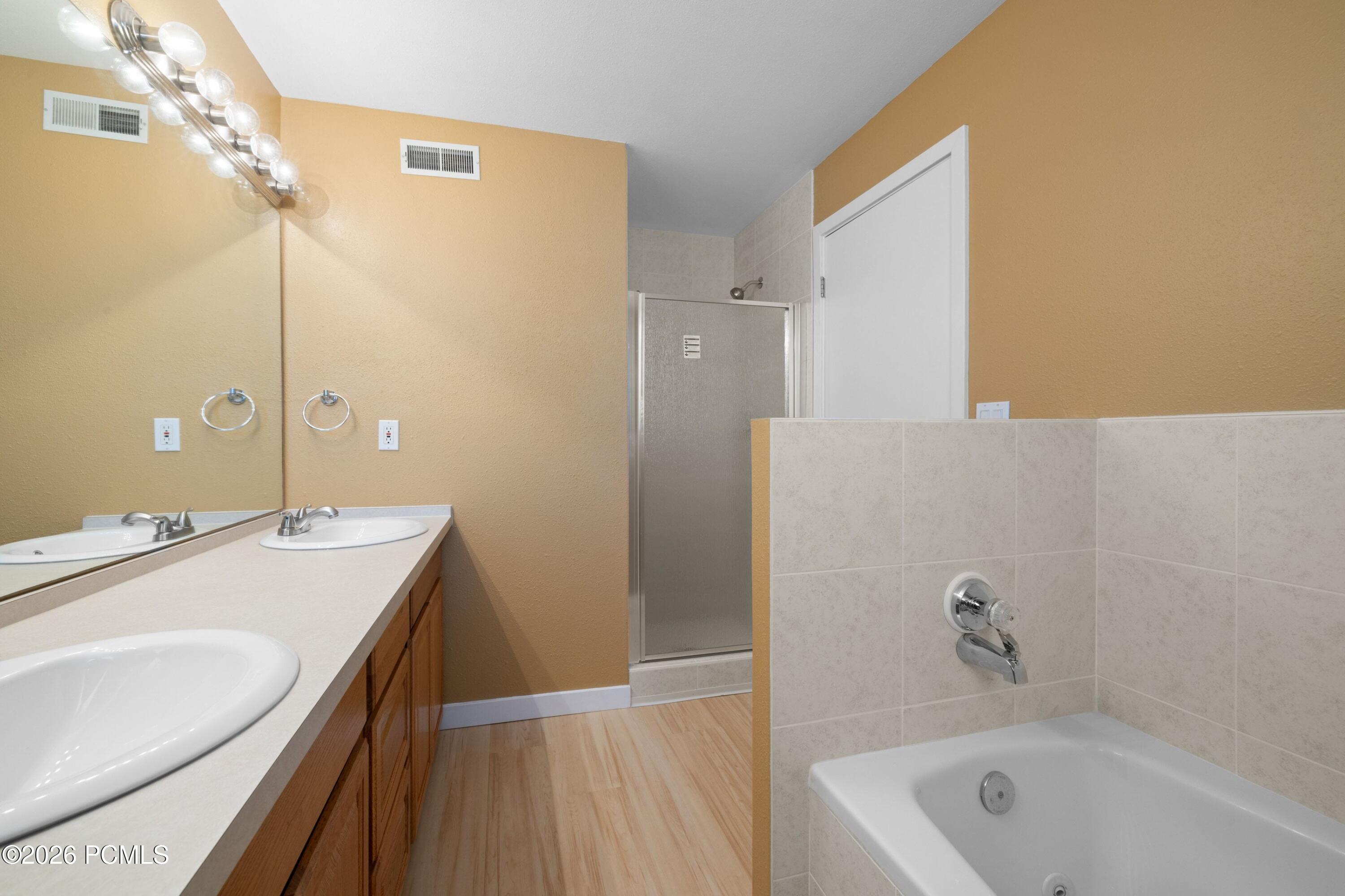 1600 W Pinebrook Boulevard Bldg E/Apt E7