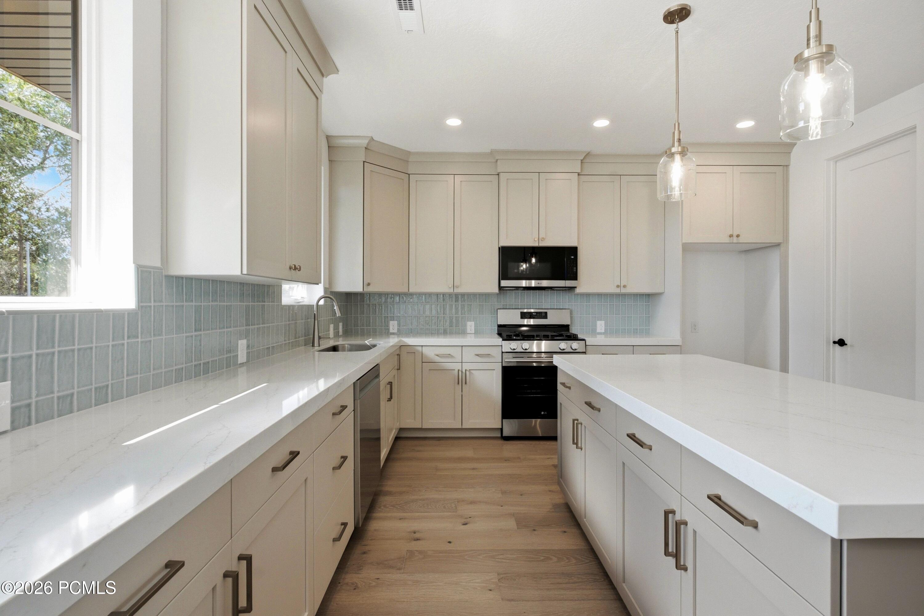 23 N 1000 West