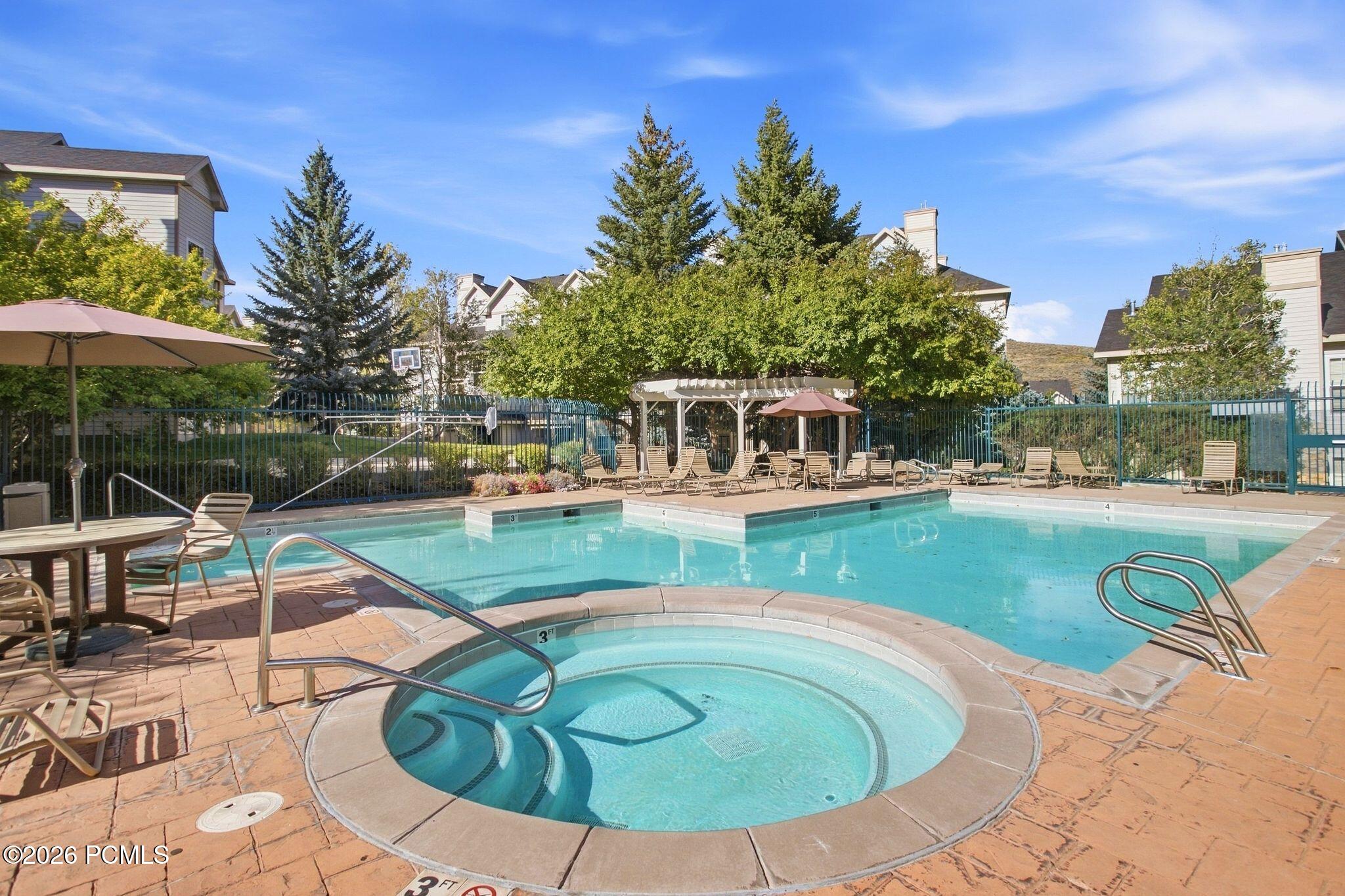 900 W Bitner Road Apt B14