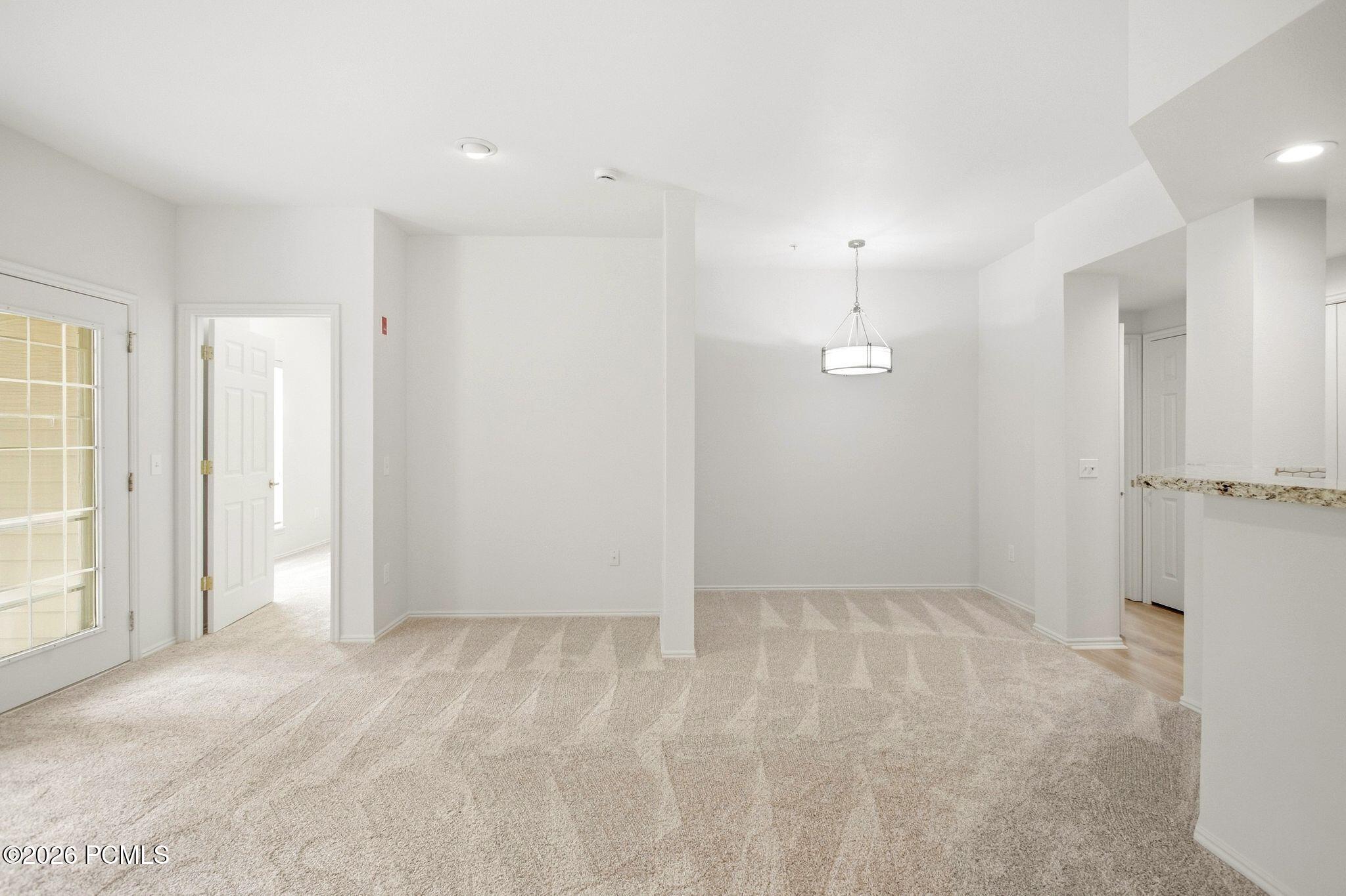 900 W Bitner Road Apt B14