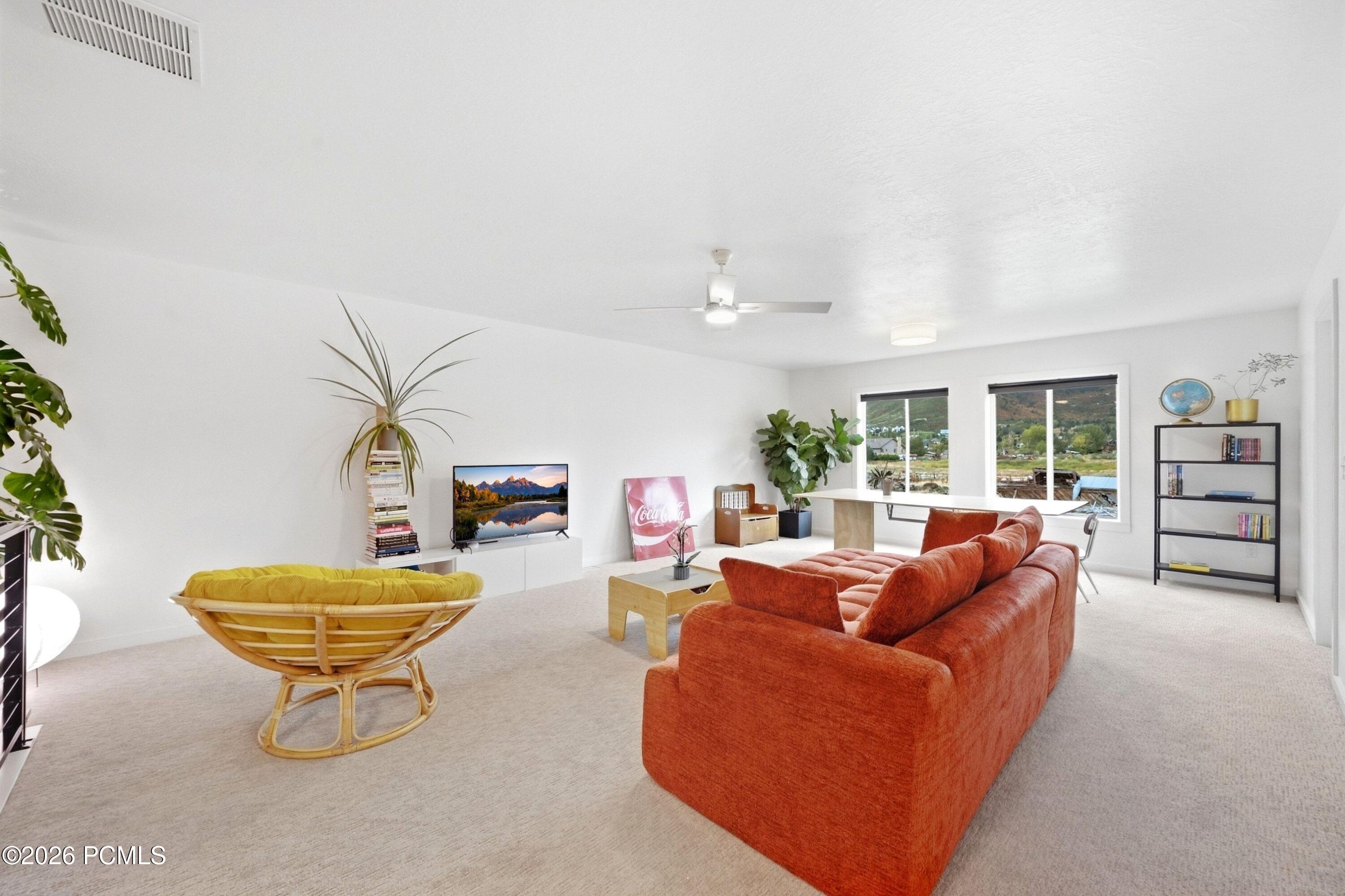 1295 N Canyon View Road