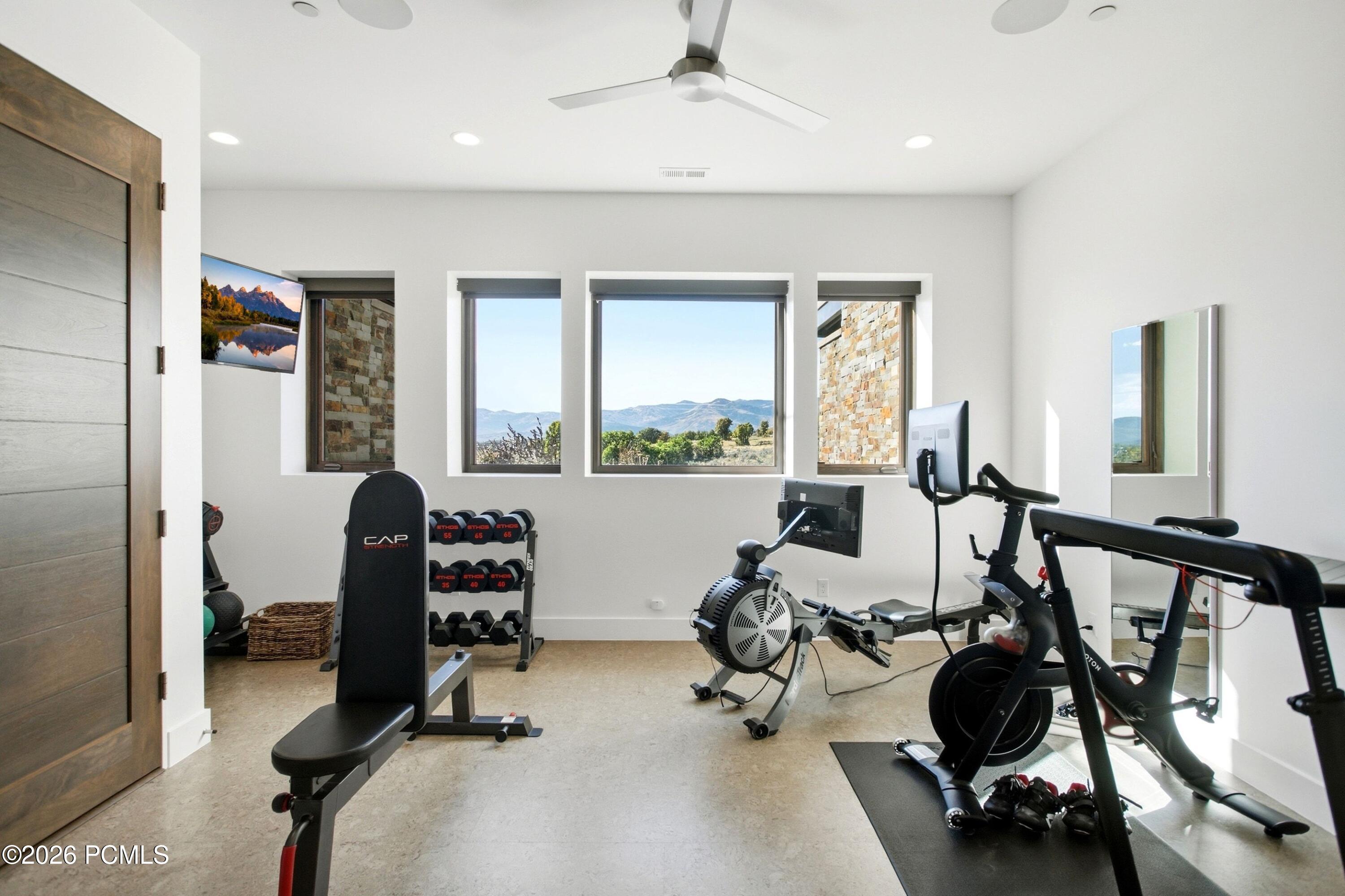 1163 W Red Fox Road