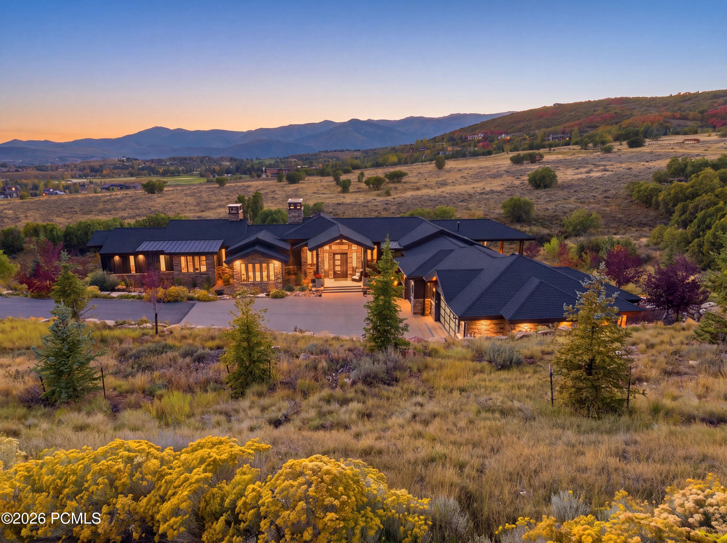 1163 W Red Fox Road