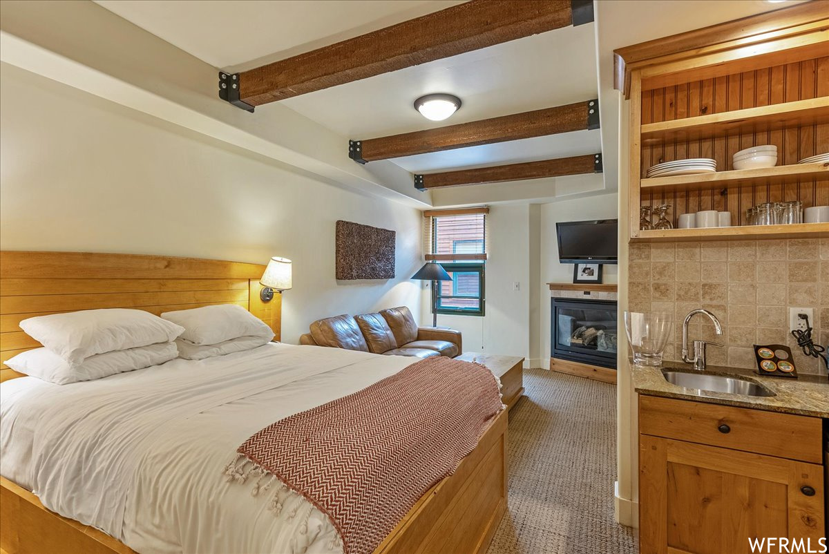 1456 NEWPARK BLVD #422