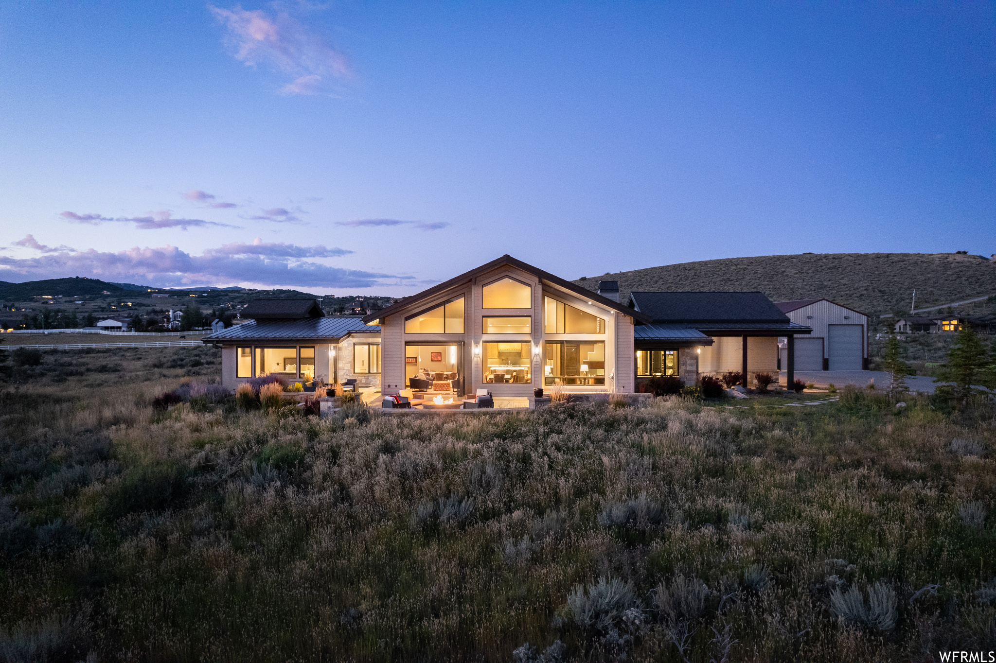 8449 N SILVER CREEK RD