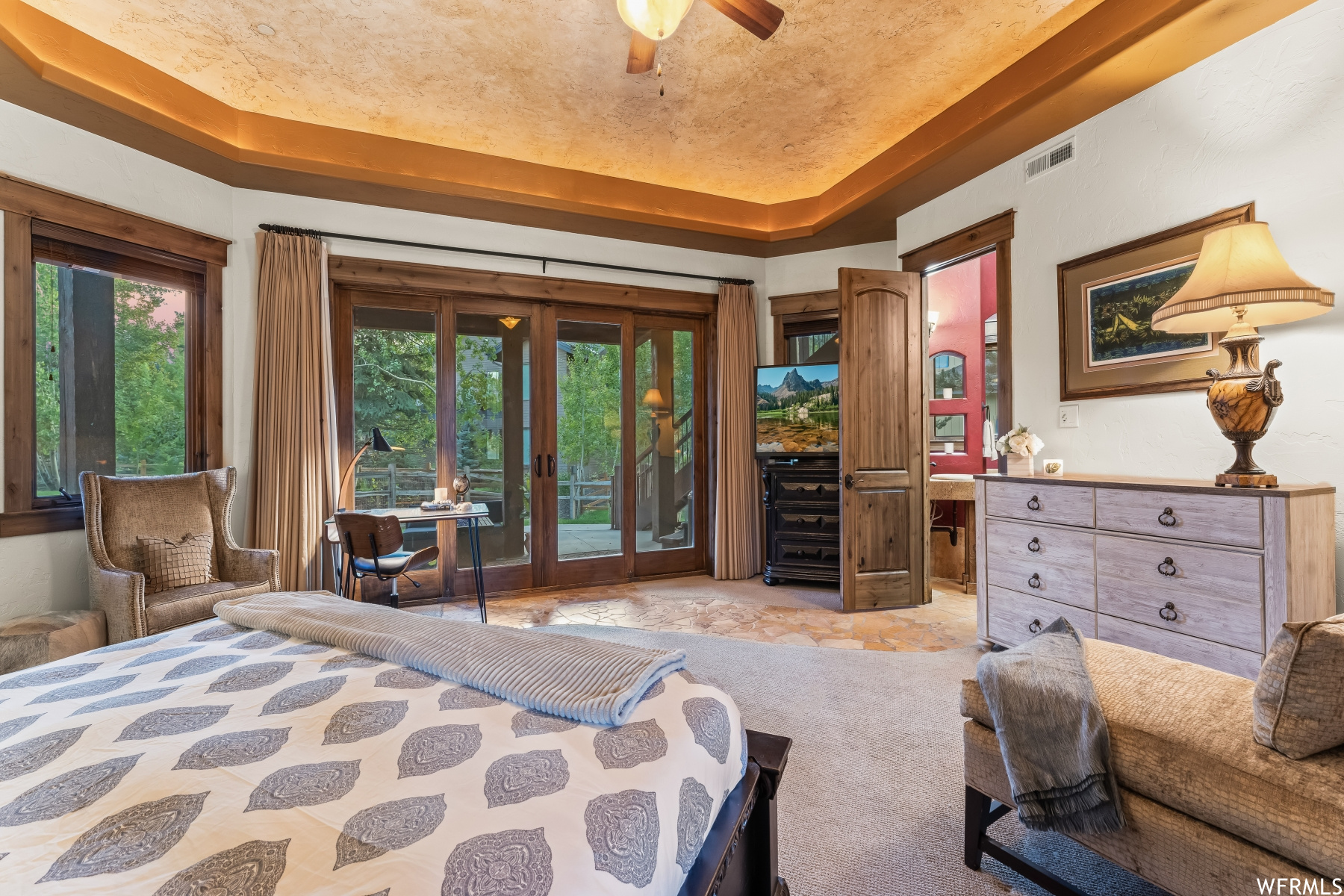 2702 ESTATES DR