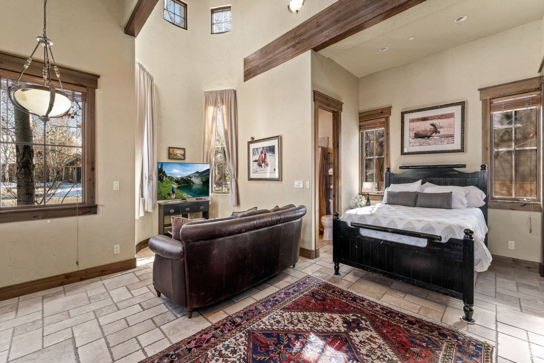 2702 ESTATES DR
