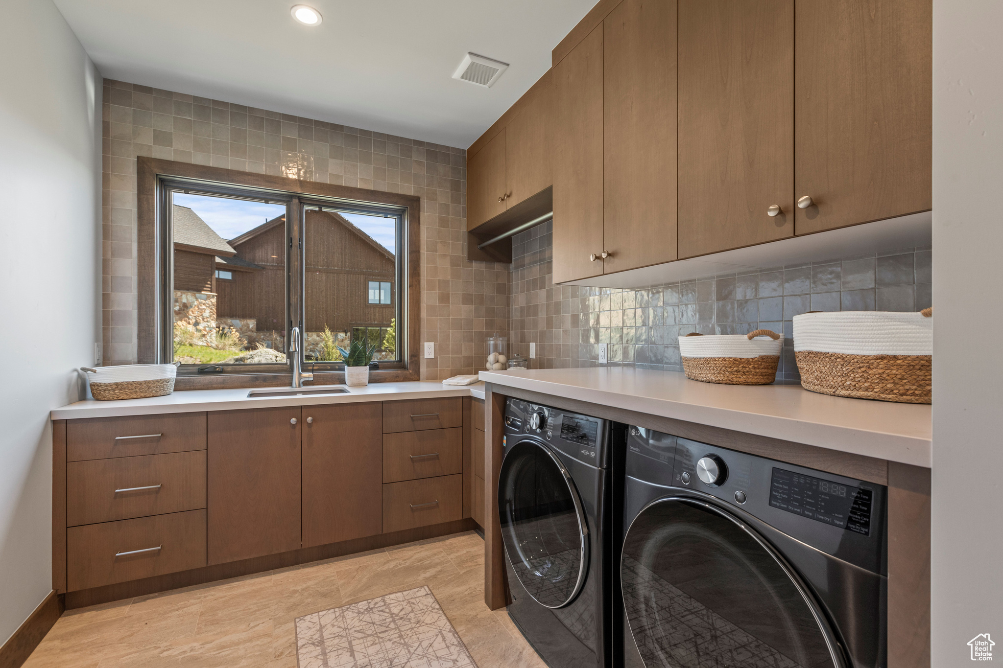 1417 N GOLD MOUNTAIN CIR #467