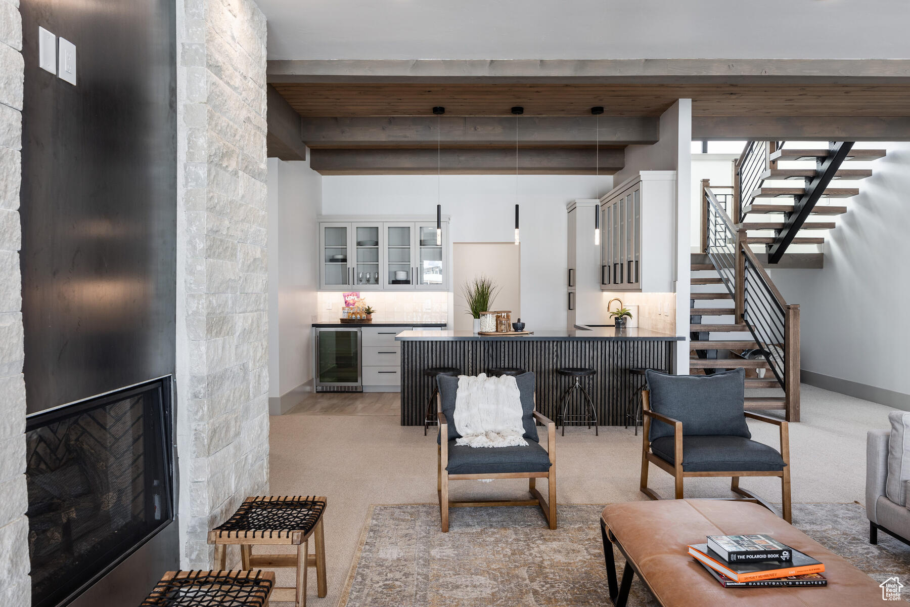 2704 E BOULDER TOP LOOP