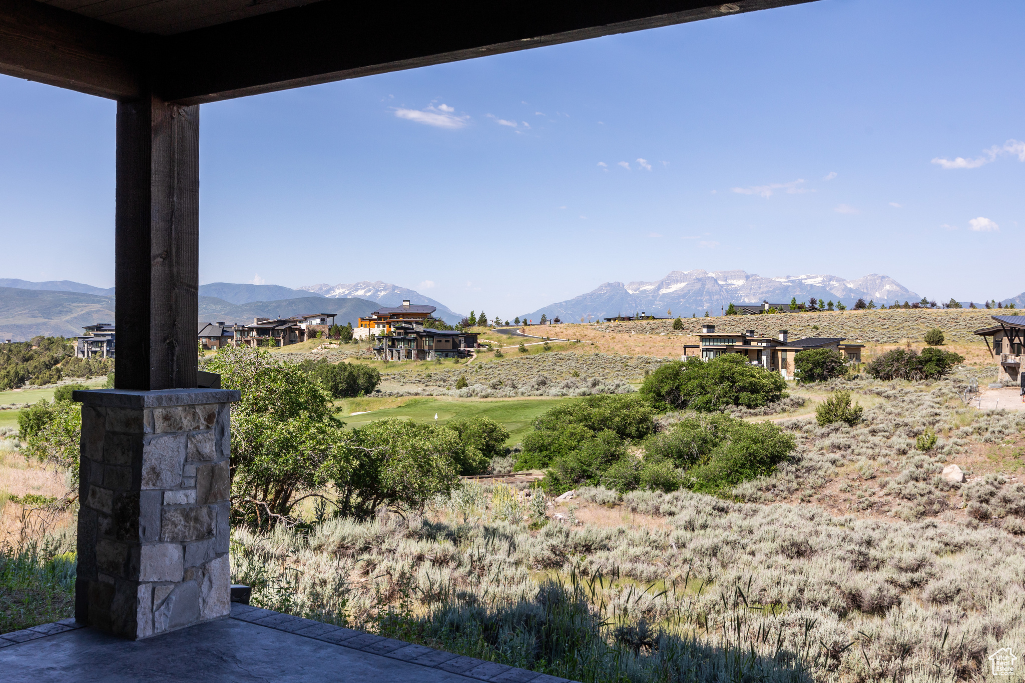2704 E BOULDER TOP LOOP