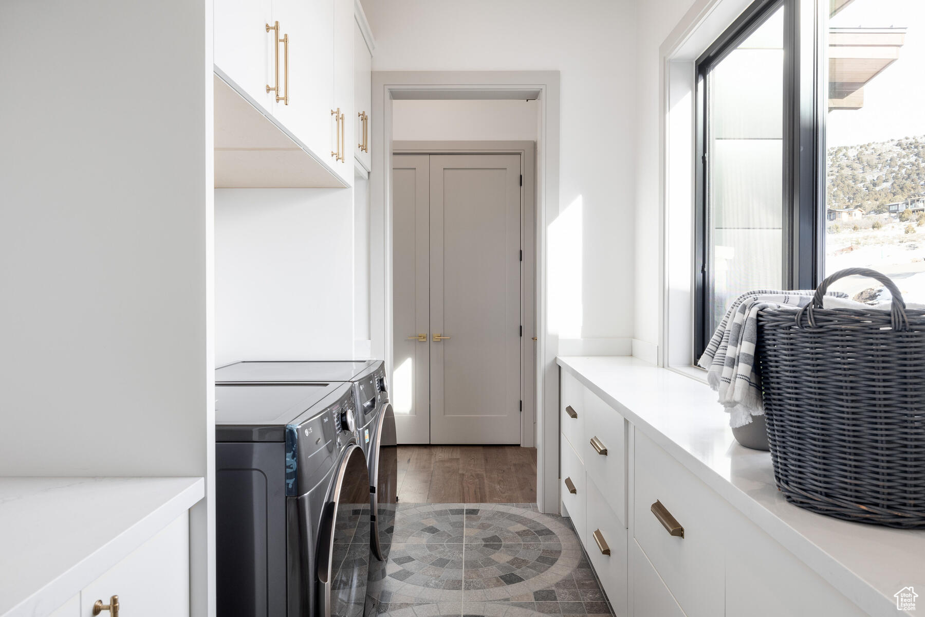 2704 E BOULDER TOP LOOP