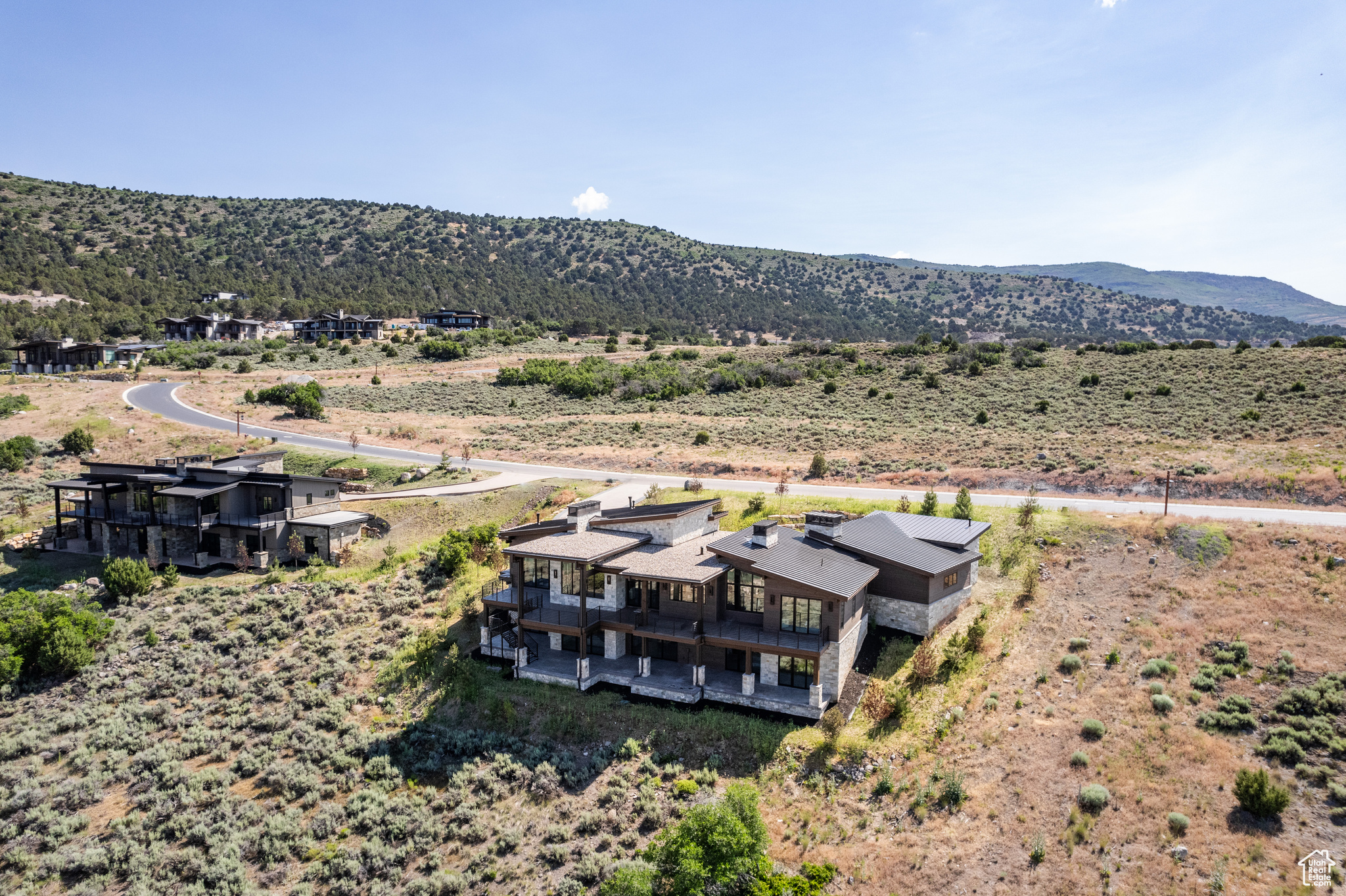 2704 E BOULDER TOP LOOP