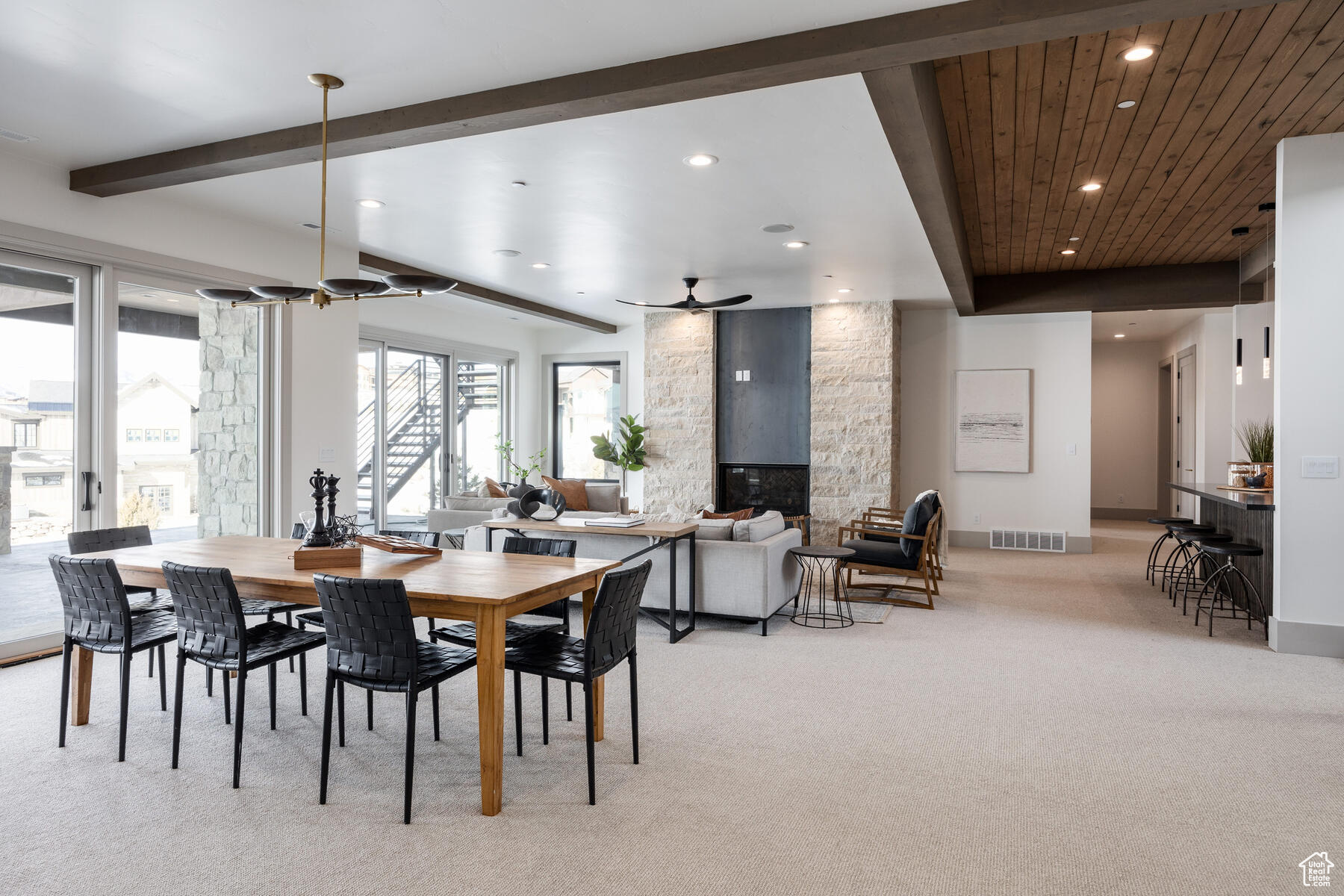2704 E BOULDER TOP LOOP