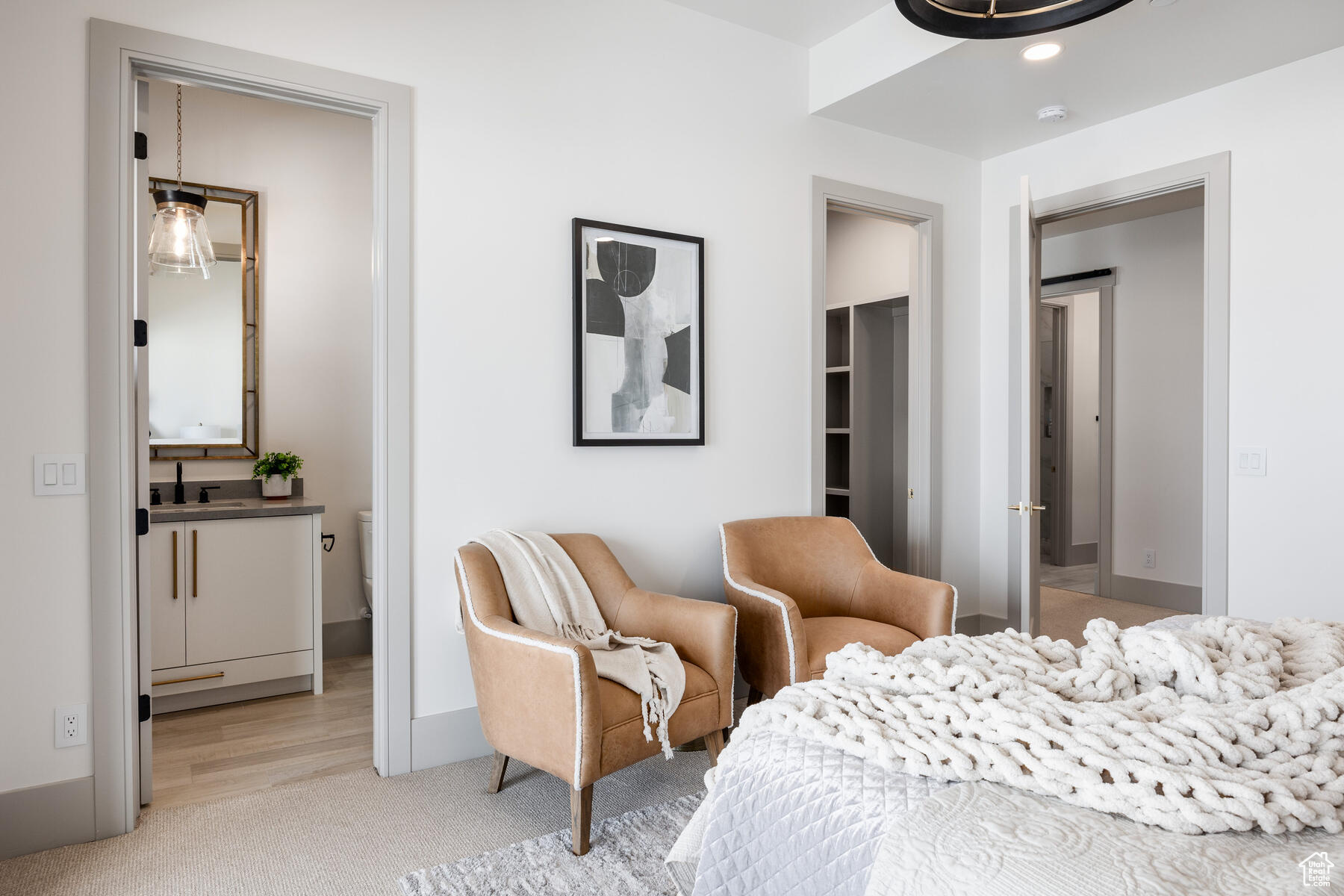 2704 E BOULDER TOP LOOP