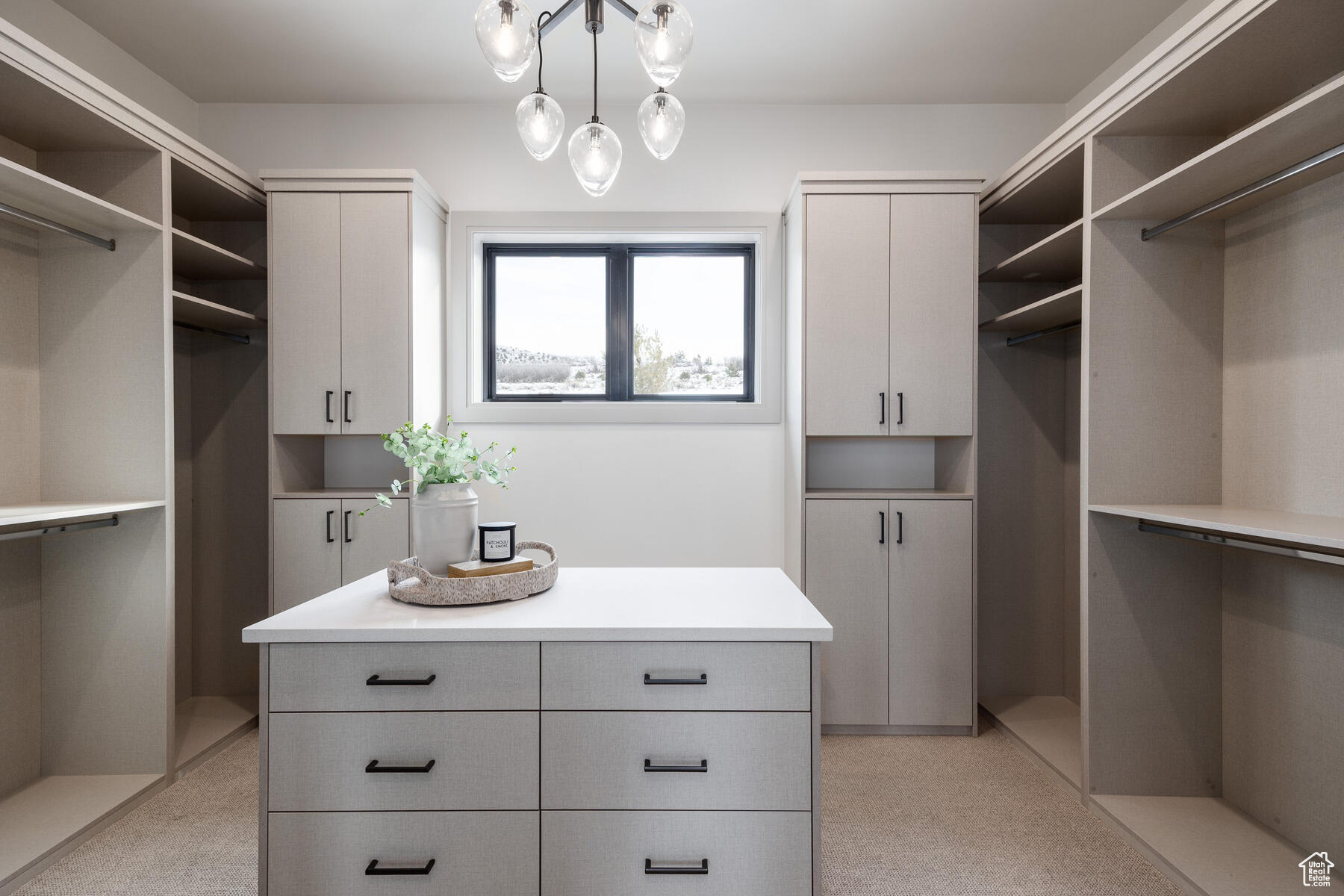 2704 E BOULDER TOP LOOP