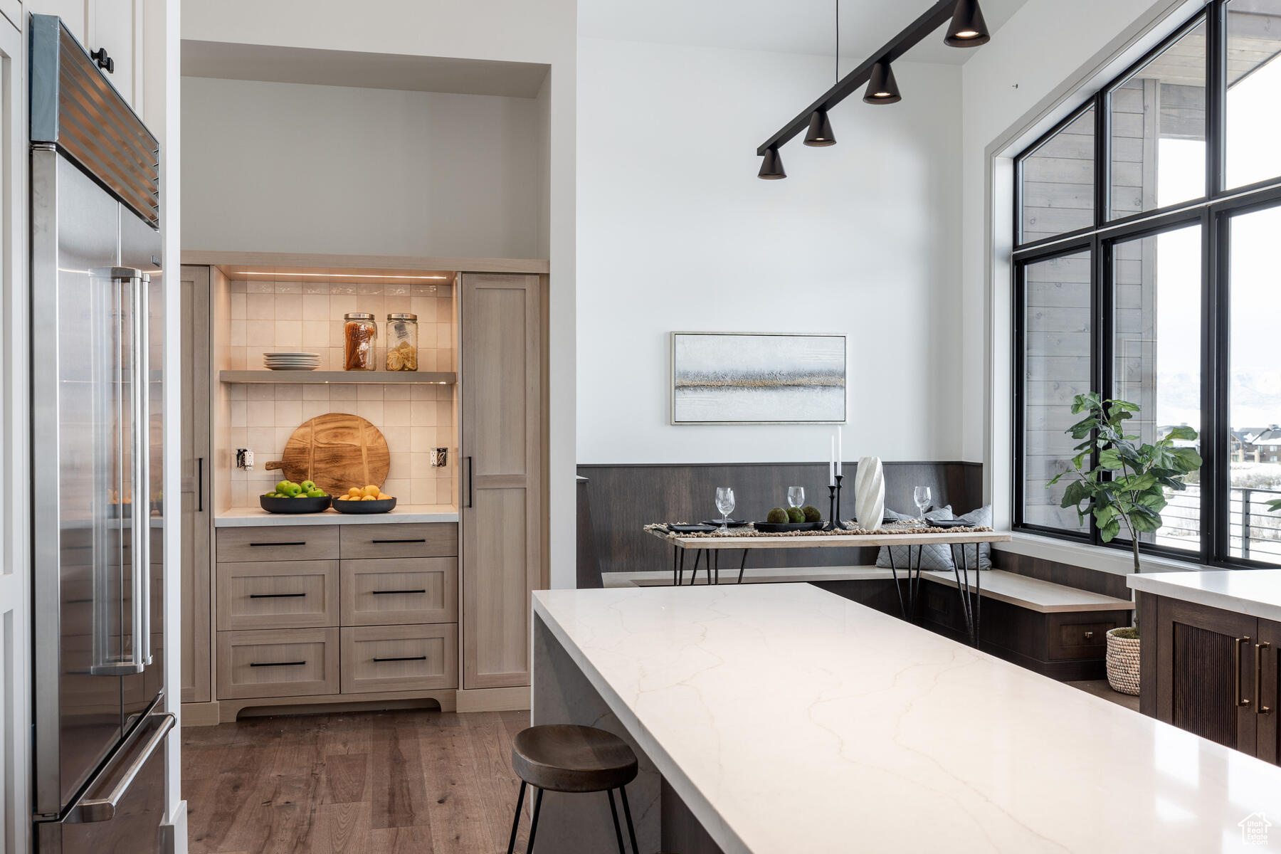 2704 E BOULDER TOP LOOP