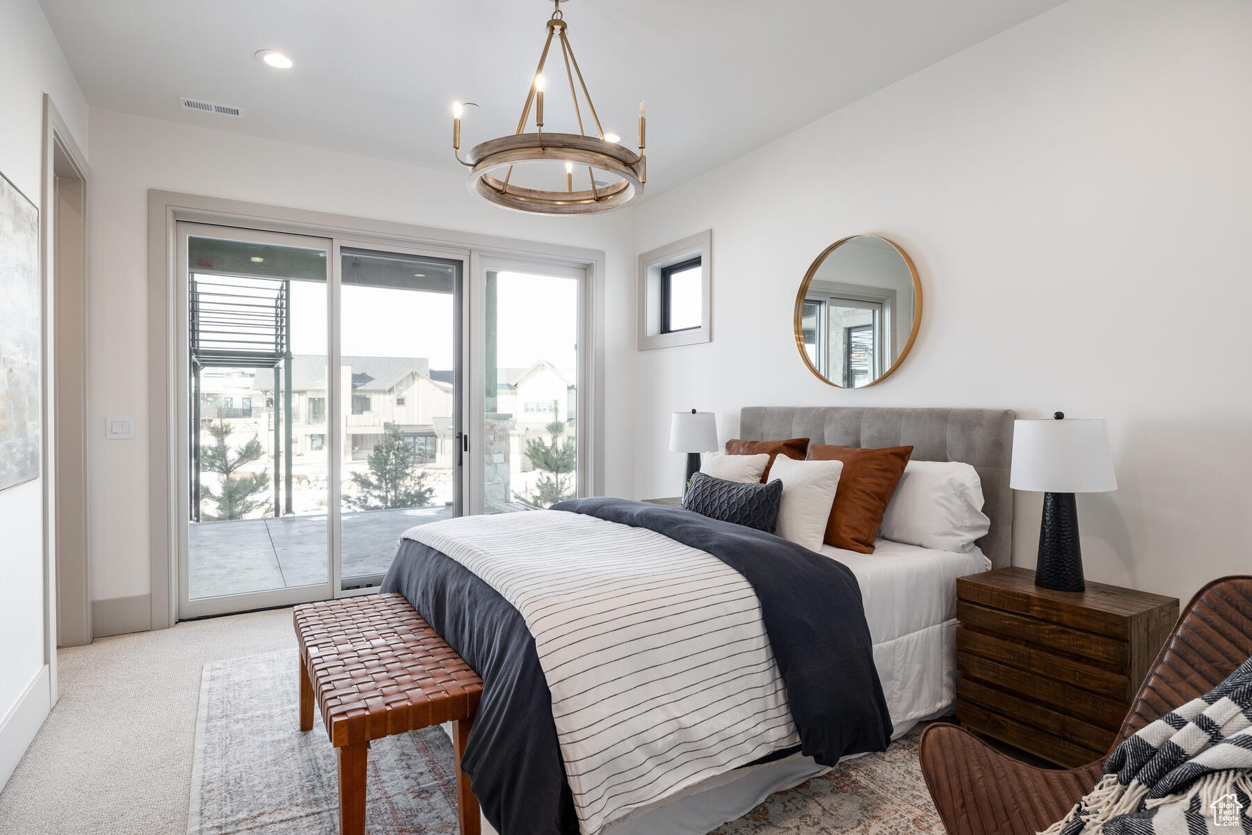 2704 E BOULDER TOP LOOP