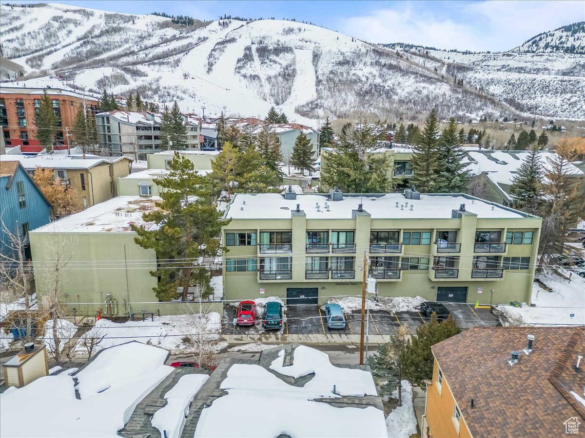 1482 EMPIRE AVE #308
