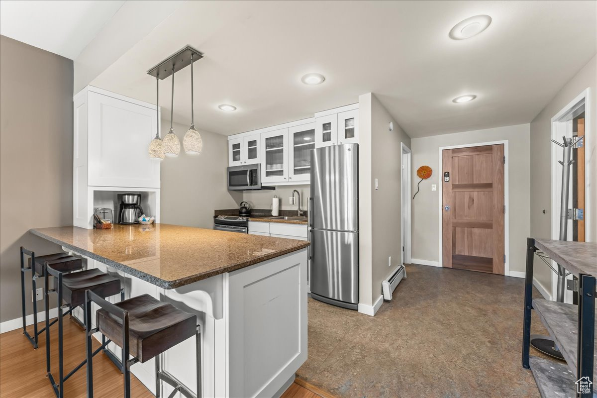 1482 EMPIRE AVE #308