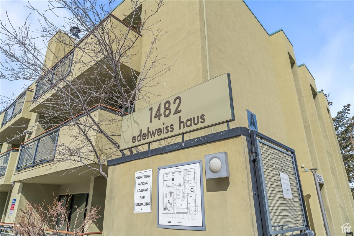 1482 EMPIRE AVE #308