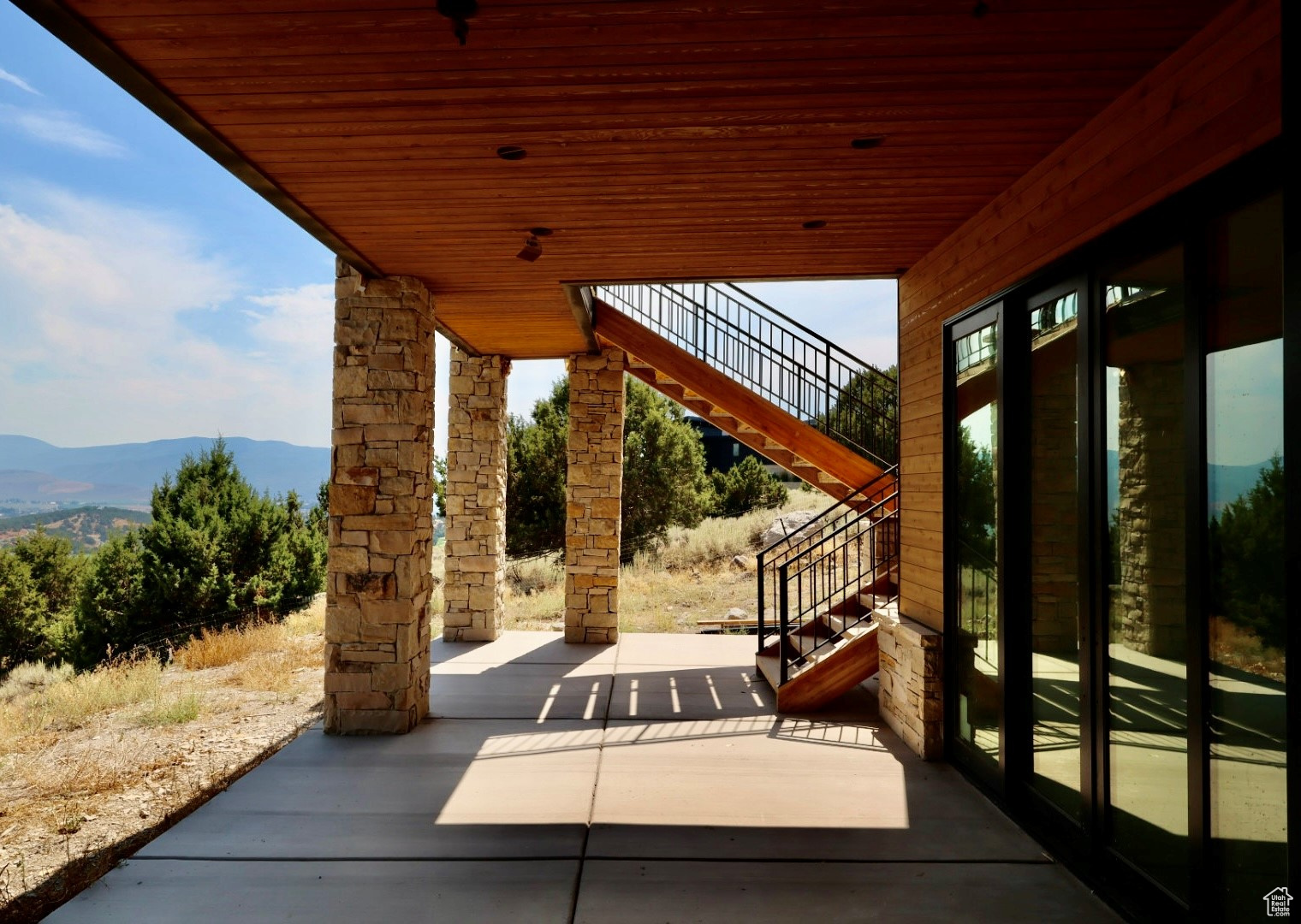 2754 E BOULDER TOP LOOP