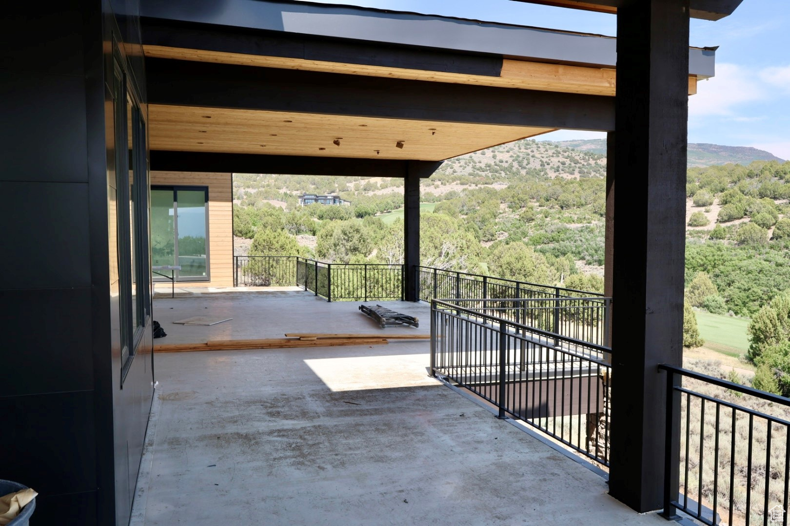 2754 E BOULDER TOP LOOP