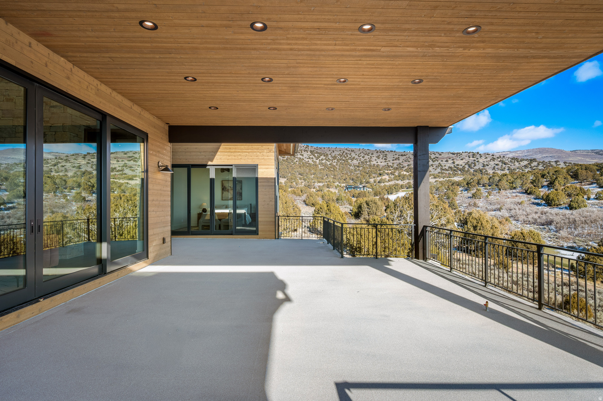 2754 E BOULDER TOP LOOP