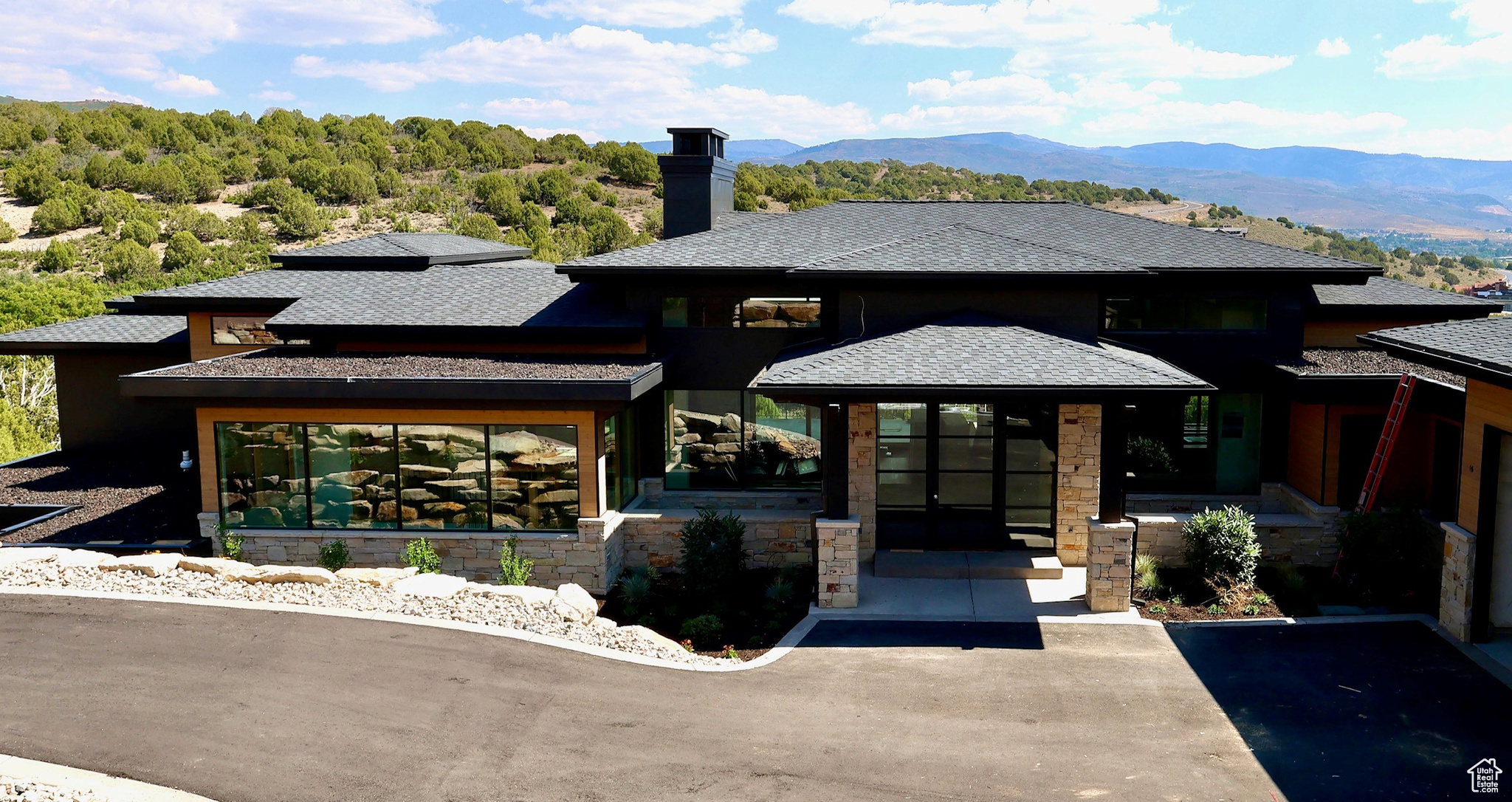 2754 E BOULDER TOP LOOP