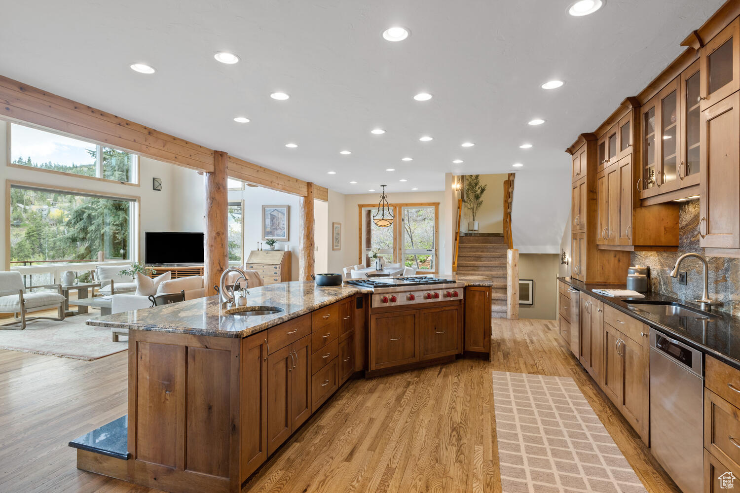 7688 BUCKBOARD DR