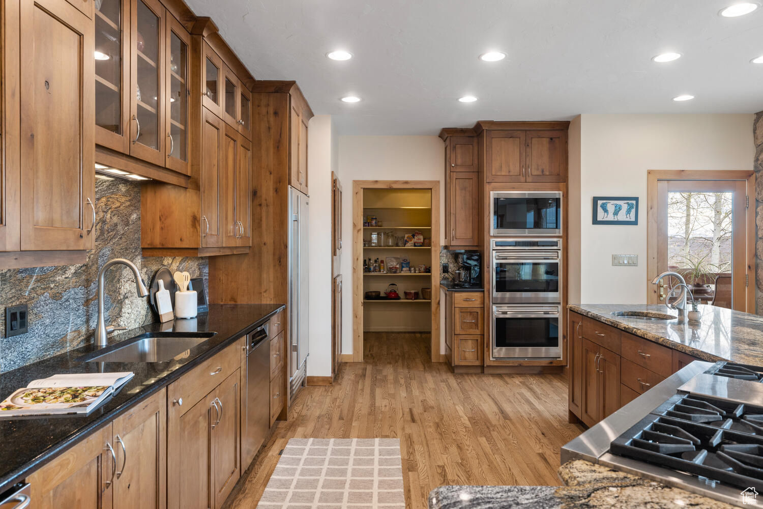 7688 BUCKBOARD DR