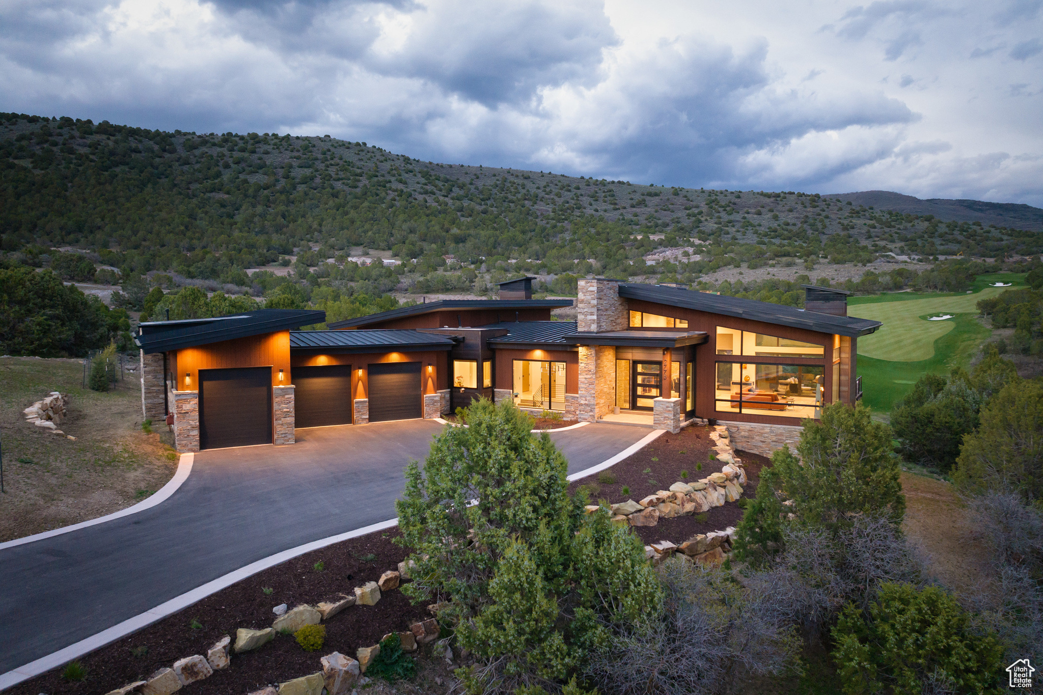 2778 E BOULDER TOP LOOP