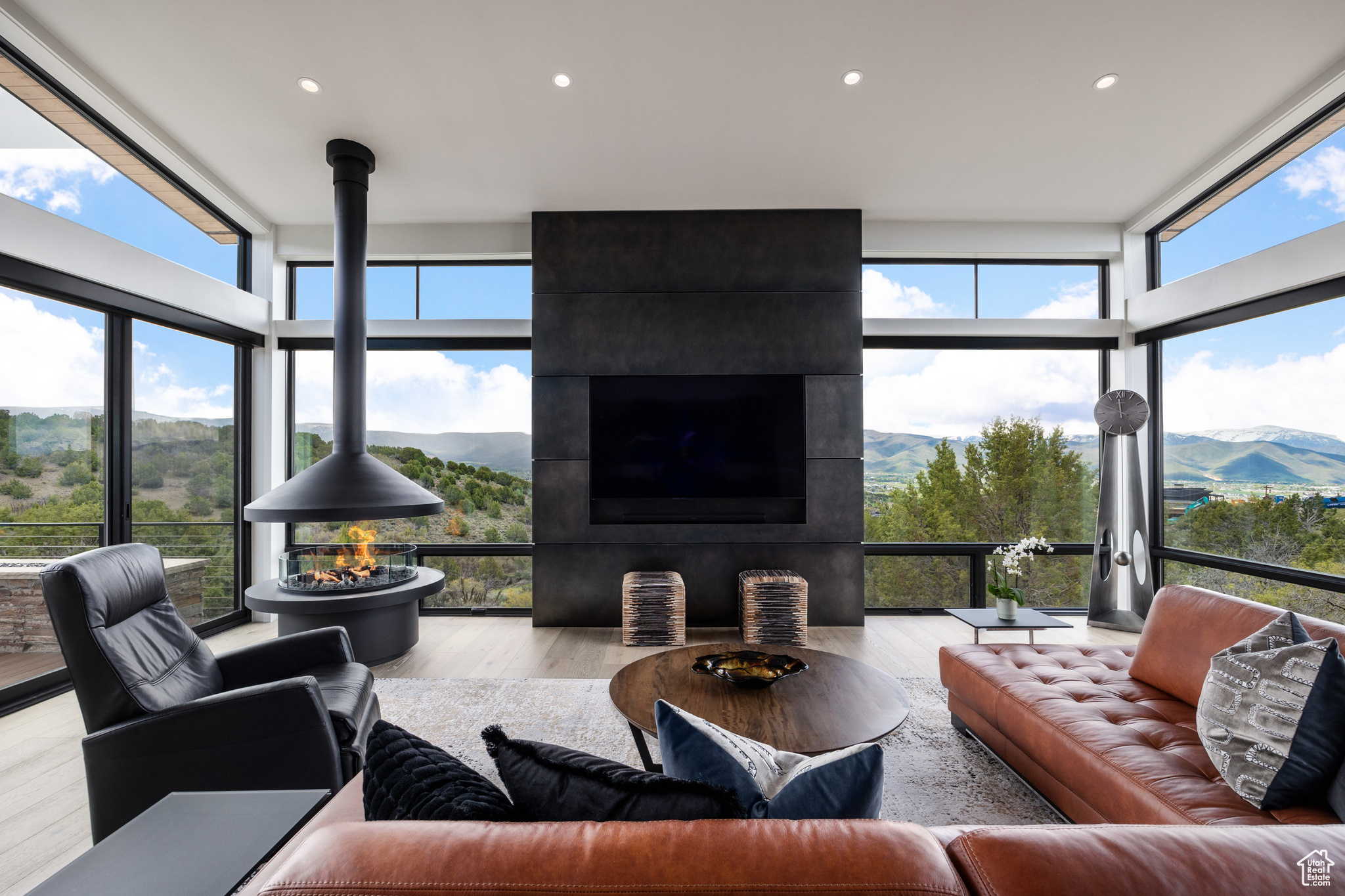 2778 E BOULDER TOP LOOP