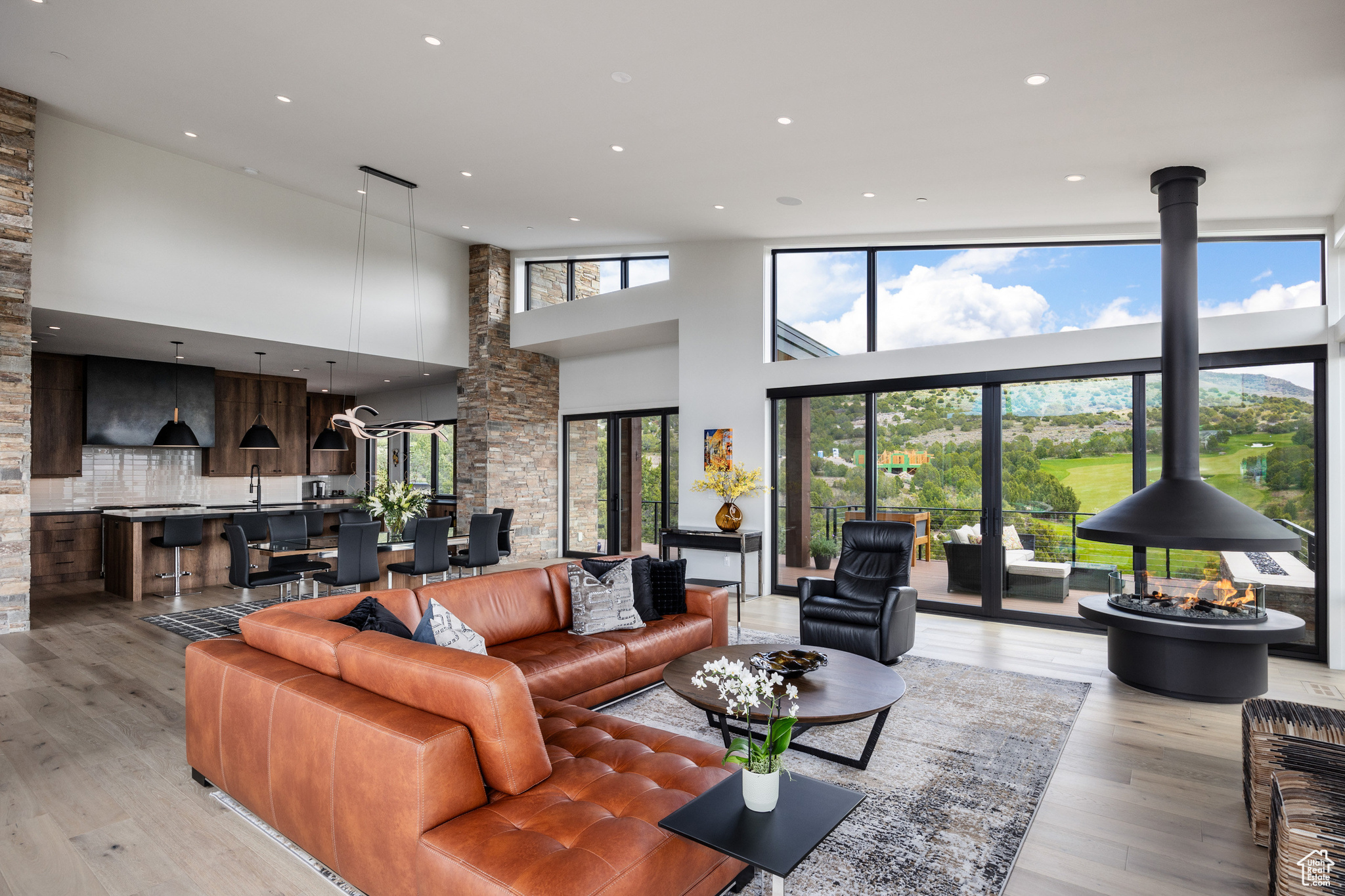 2778 E BOULDER TOP LOOP