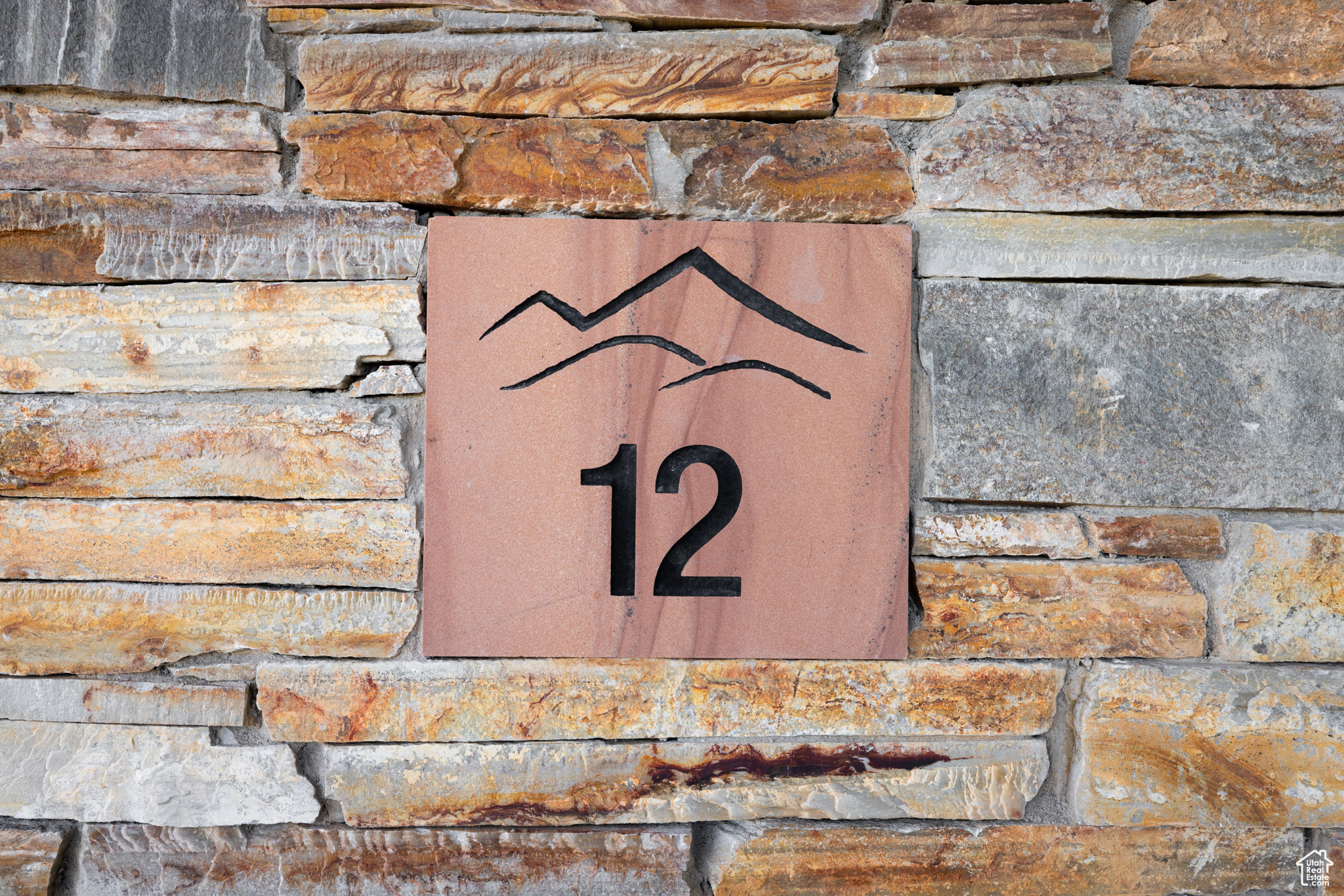 2778 E BOULDER TOP LOOP