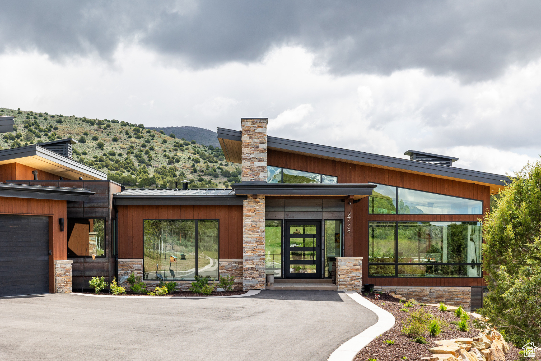 2778 E BOULDER TOP LOOP