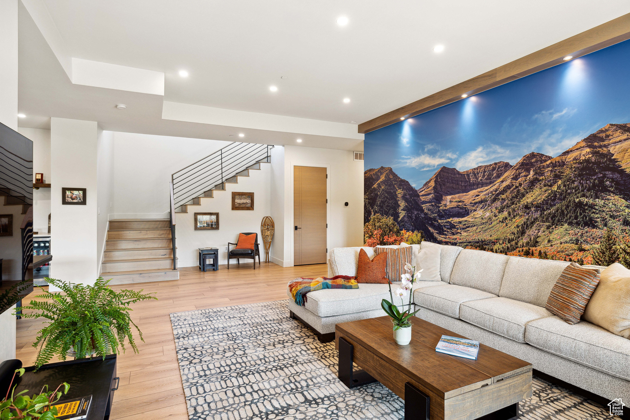2778 E BOULDER TOP LOOP