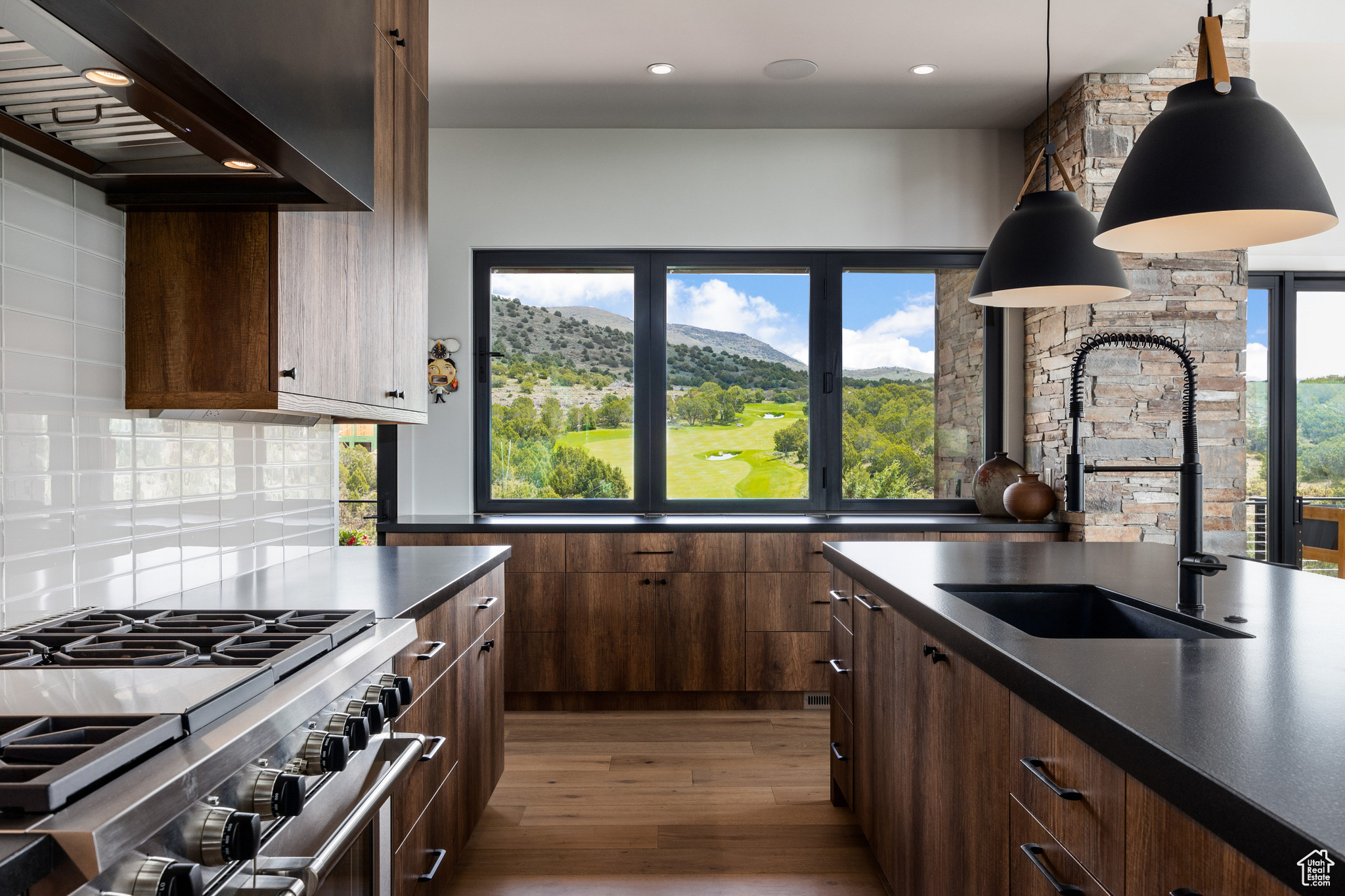 2778 E BOULDER TOP LOOP