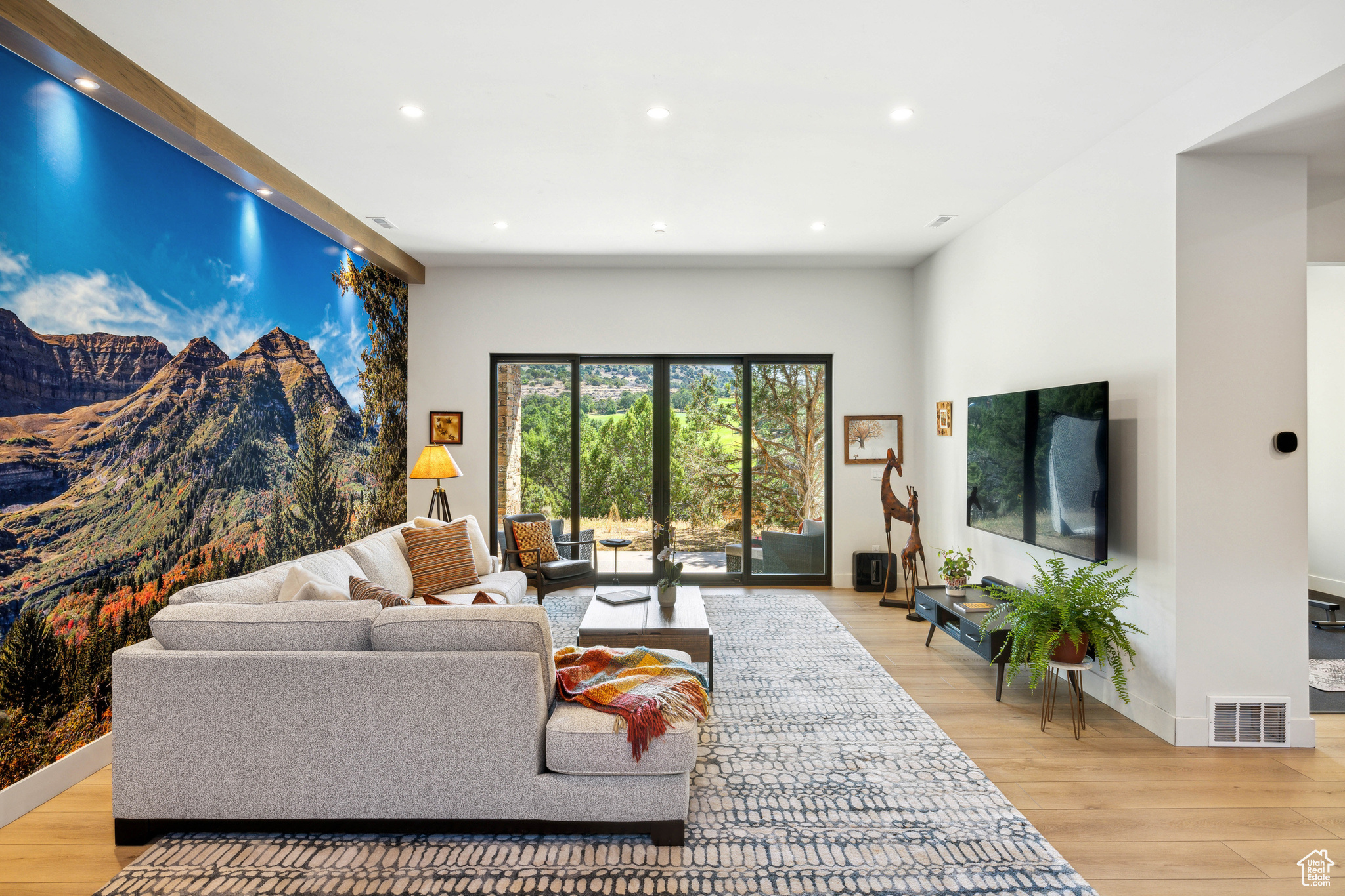 2778 E BOULDER TOP LOOP