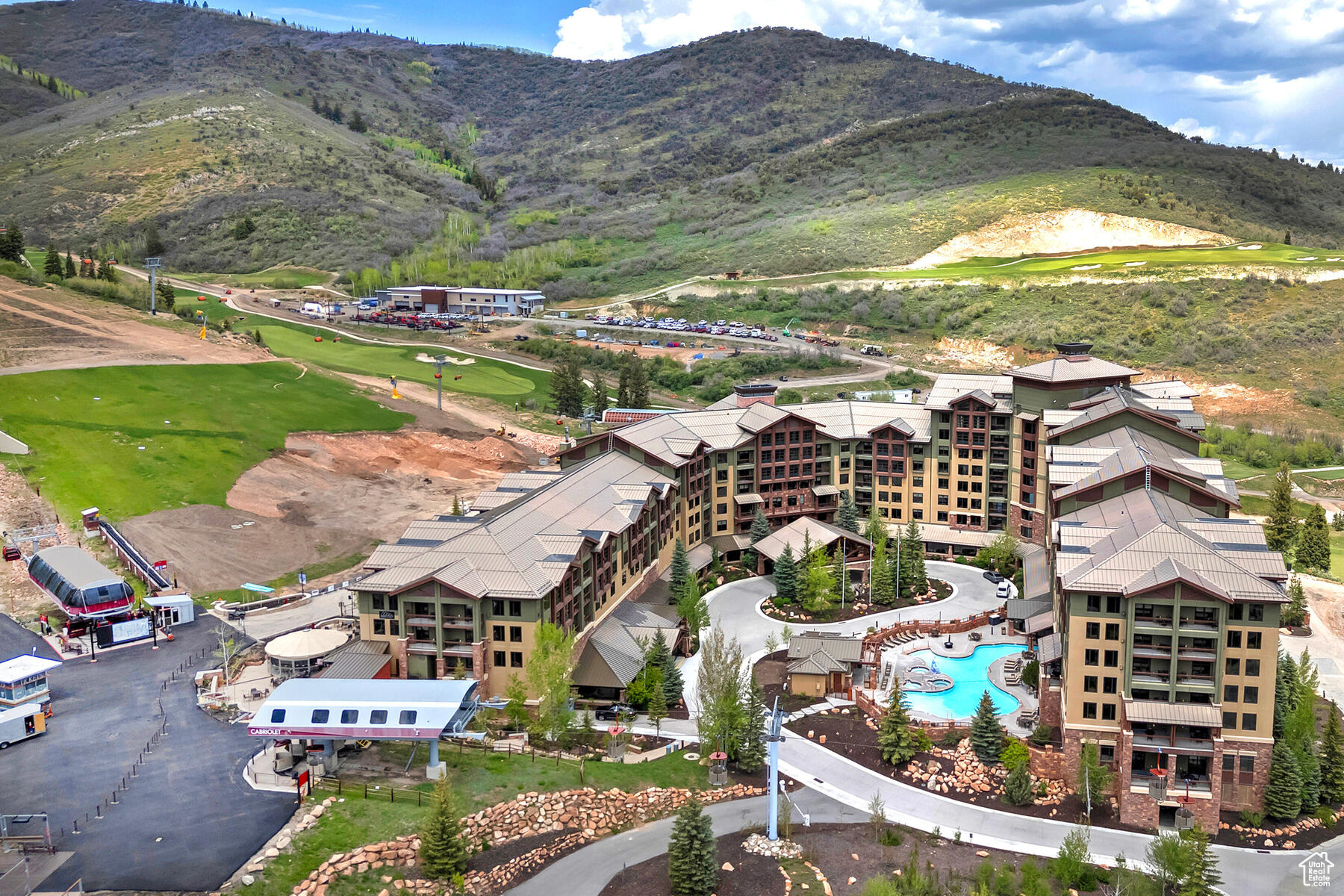3855 N GRAND SUMMIT DR #468
