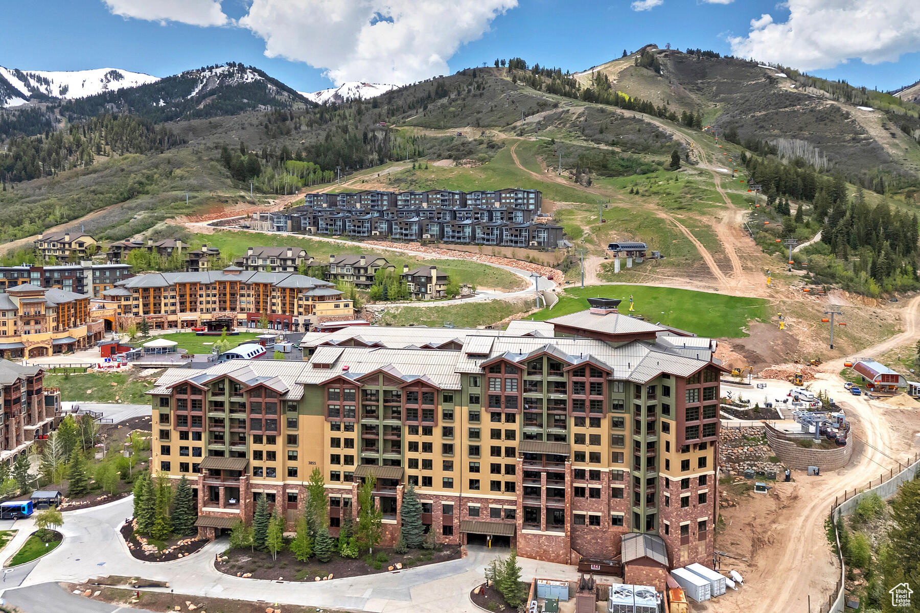 3855 N GRAND SUMMIT DR #468