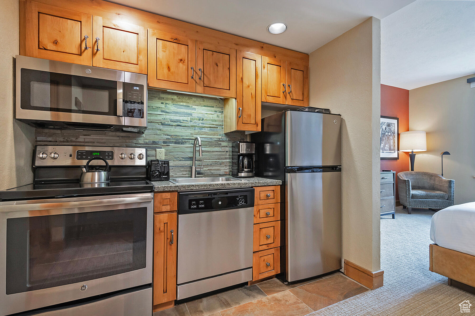 3855 N GRAND SUMMIT DR #468
