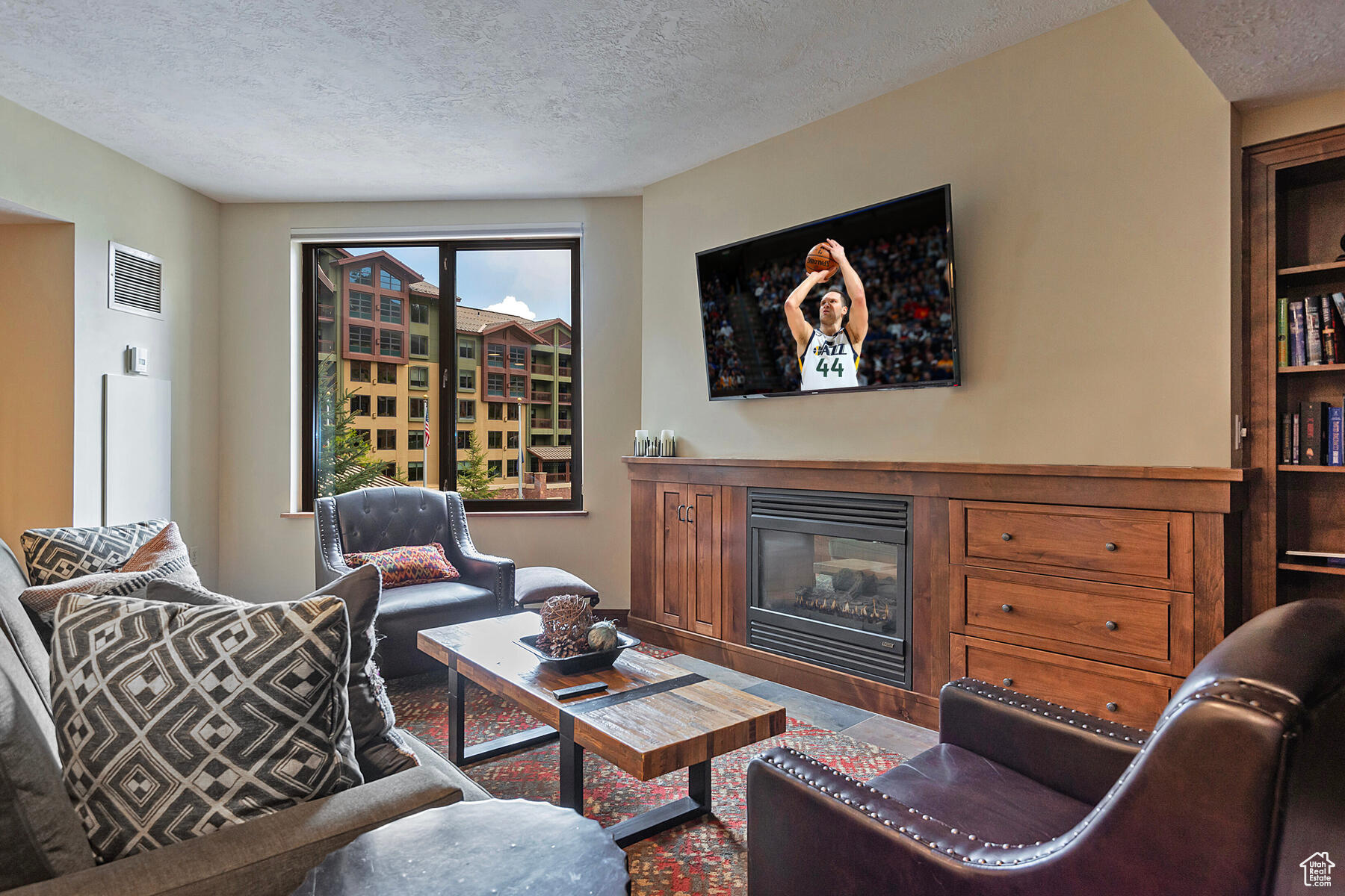 3855 N GRAND SUMMIT DR #468
