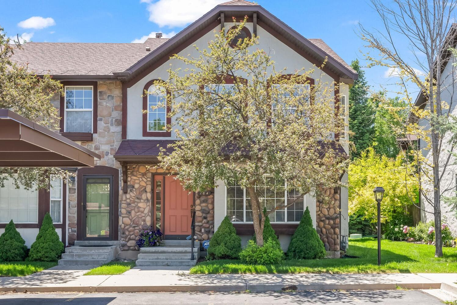 164 GENEVA DR