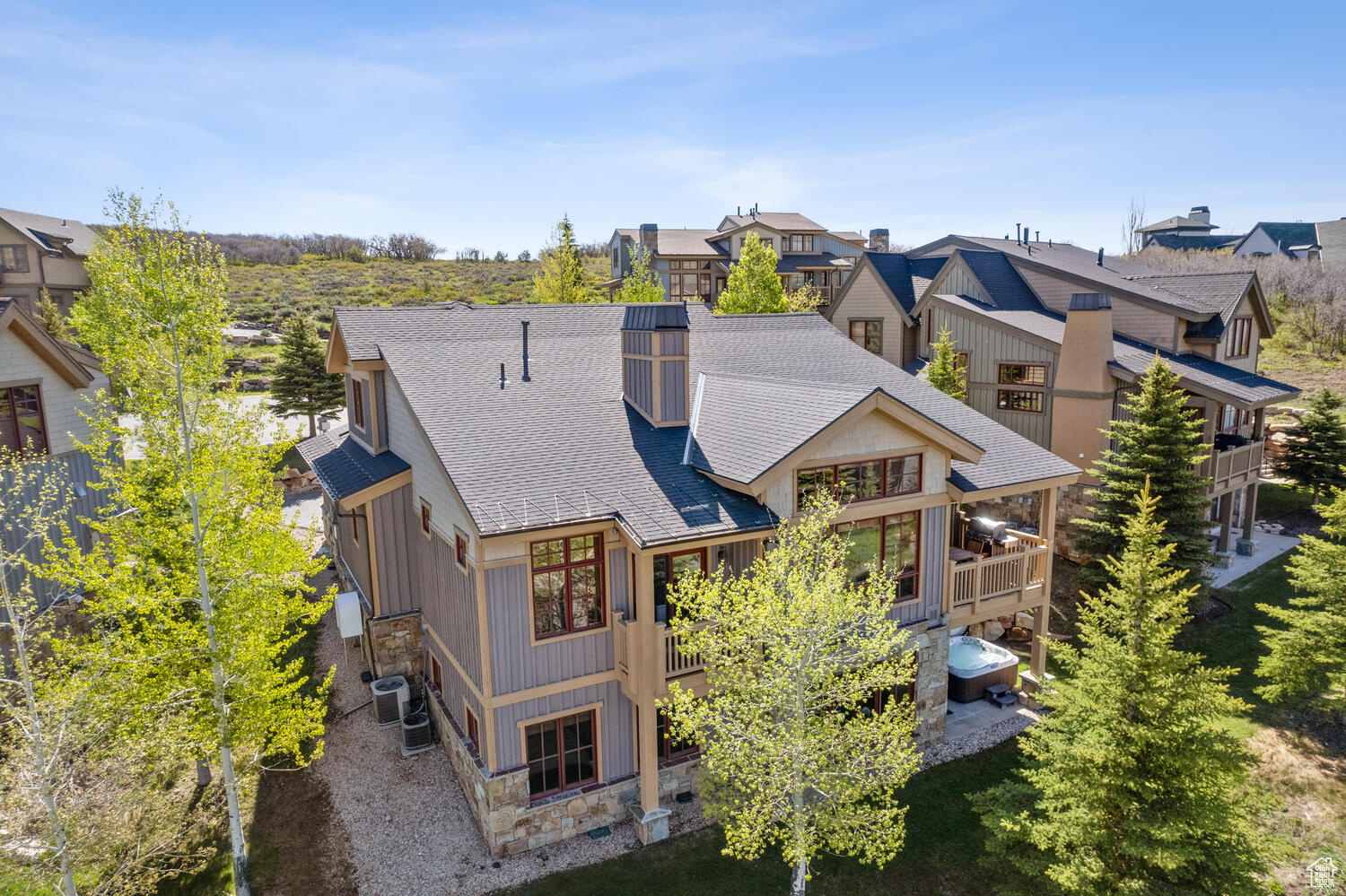 1514 APRIL MOUNTAIN DR