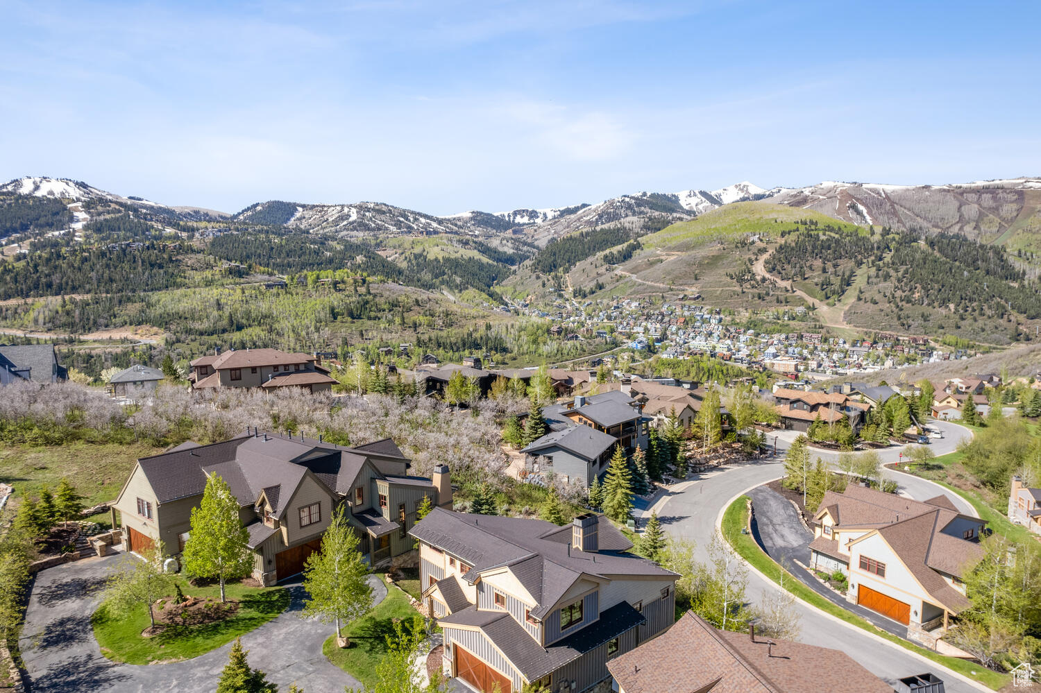 1514 APRIL MOUNTAIN DR
