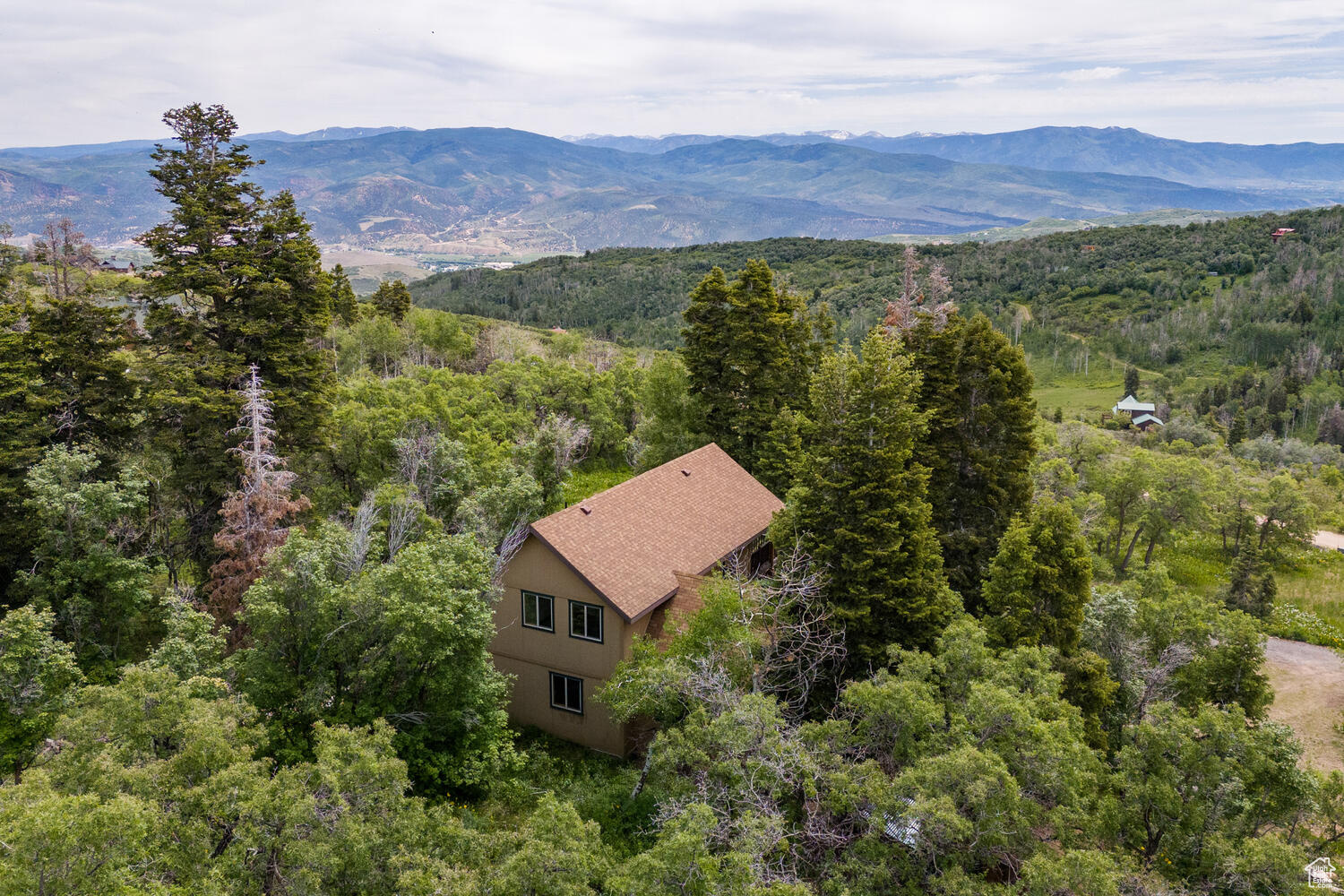 209 PORCUPINE LOOP