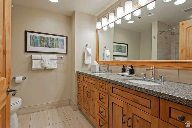 3855 GRAND SUMMIT DR #514 Q1