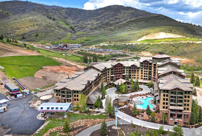 3855 GRAND SUMMIT DR #514 Q1